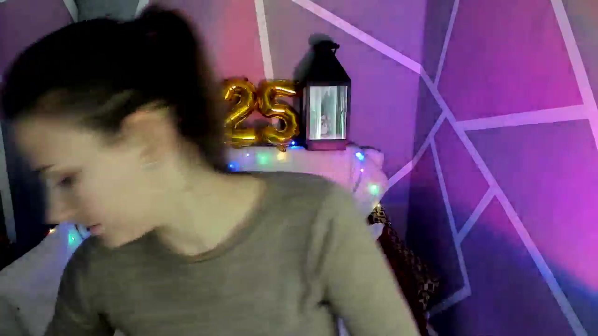 Gallery image thumbnail from Sexy_Ukr's myfreecams stream on, 01/14/2025, 16:39 image 18 of 20