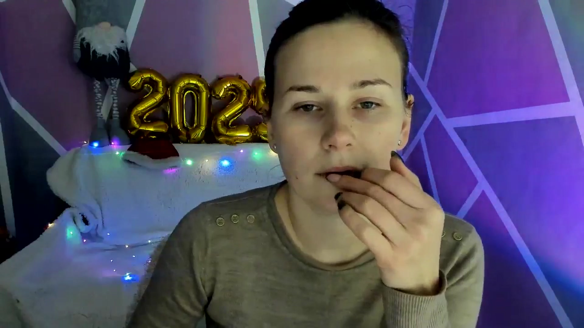 Gallery image thumbnail from Sexy_Ukr's myfreecams stream on, 01/14/2025, 16:39 image 17 of 20