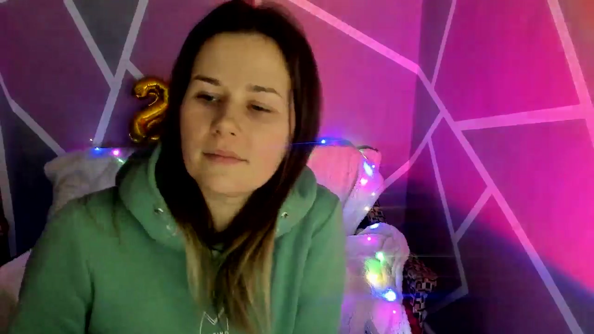 Gallery image thumbnail from Sexy_Ukr's myfreecams stream on, 01/22/2025, 17:38 image 19 of 20