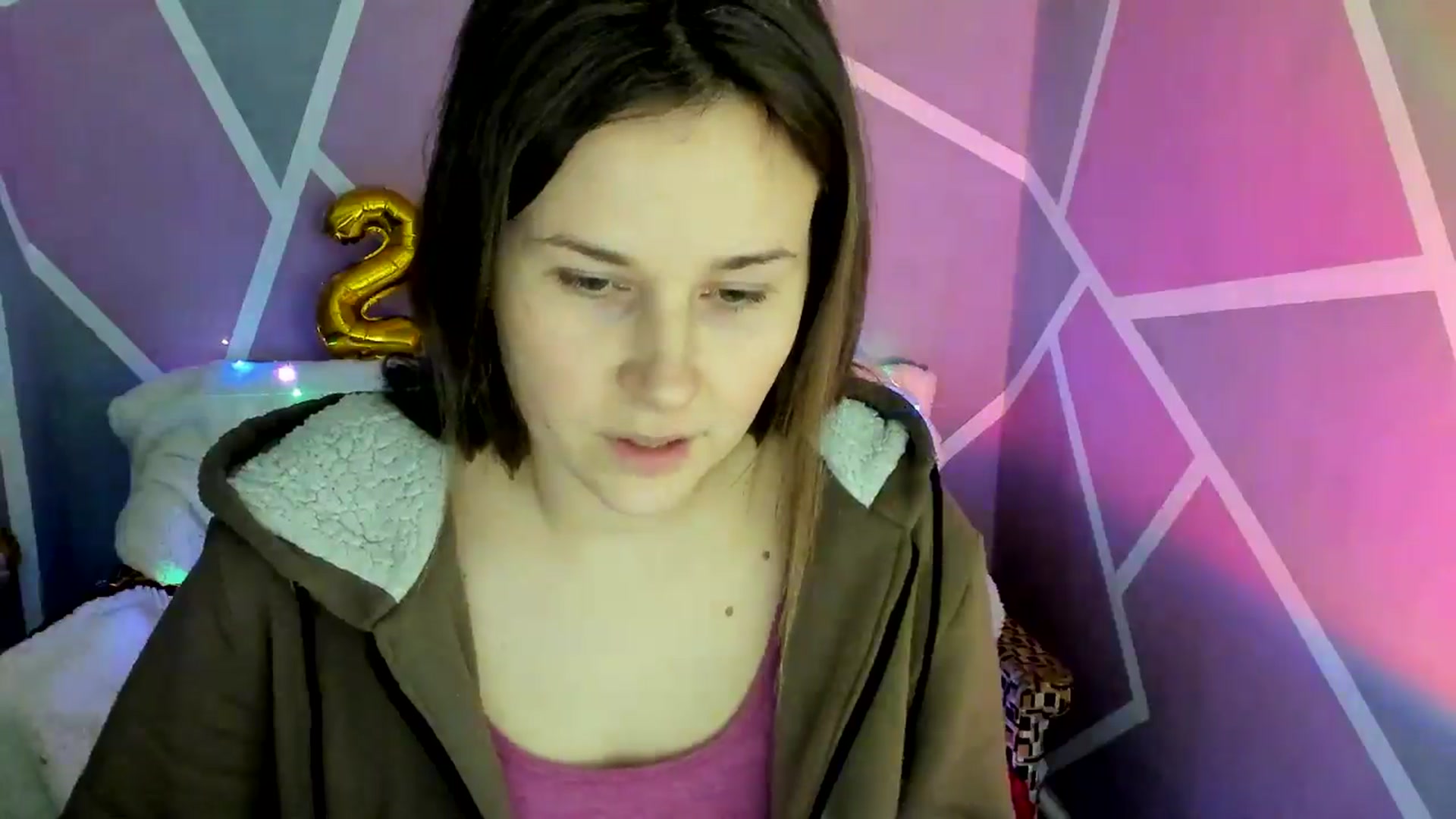 Gallery image thumbnail from Sexy_Ukr's myfreecams stream on, 01/25/2025, 17:38 image 14 of 20