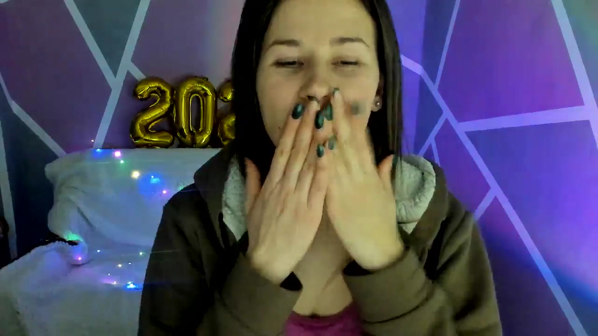 Gallery image thumbnail from Sexy_Ukr's myfreecams stream on, 01/25/2025, 18:48 image 14 of 20