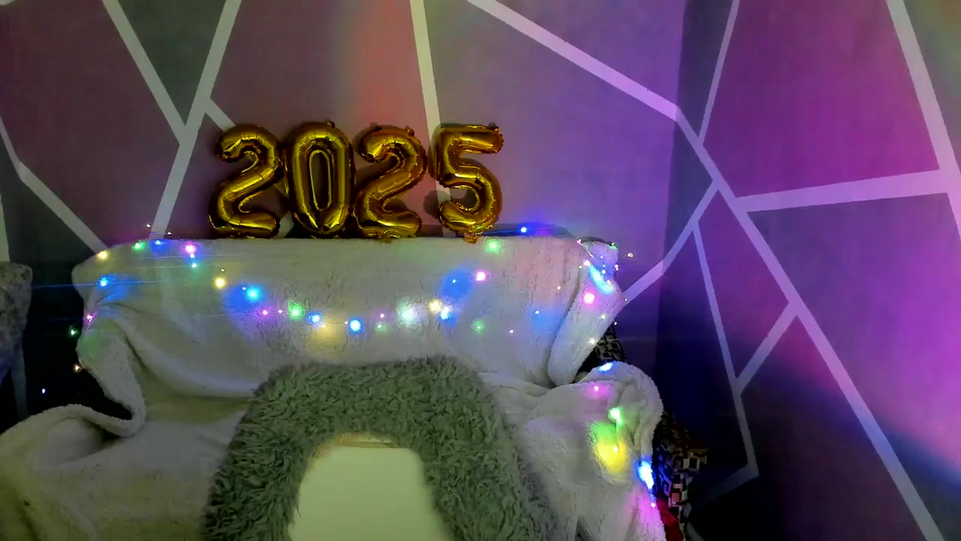 Gallery image thumbnail from Sexy_Ukr's myfreecams stream on, 01/31/2025, 19:08 image 1 of 20
