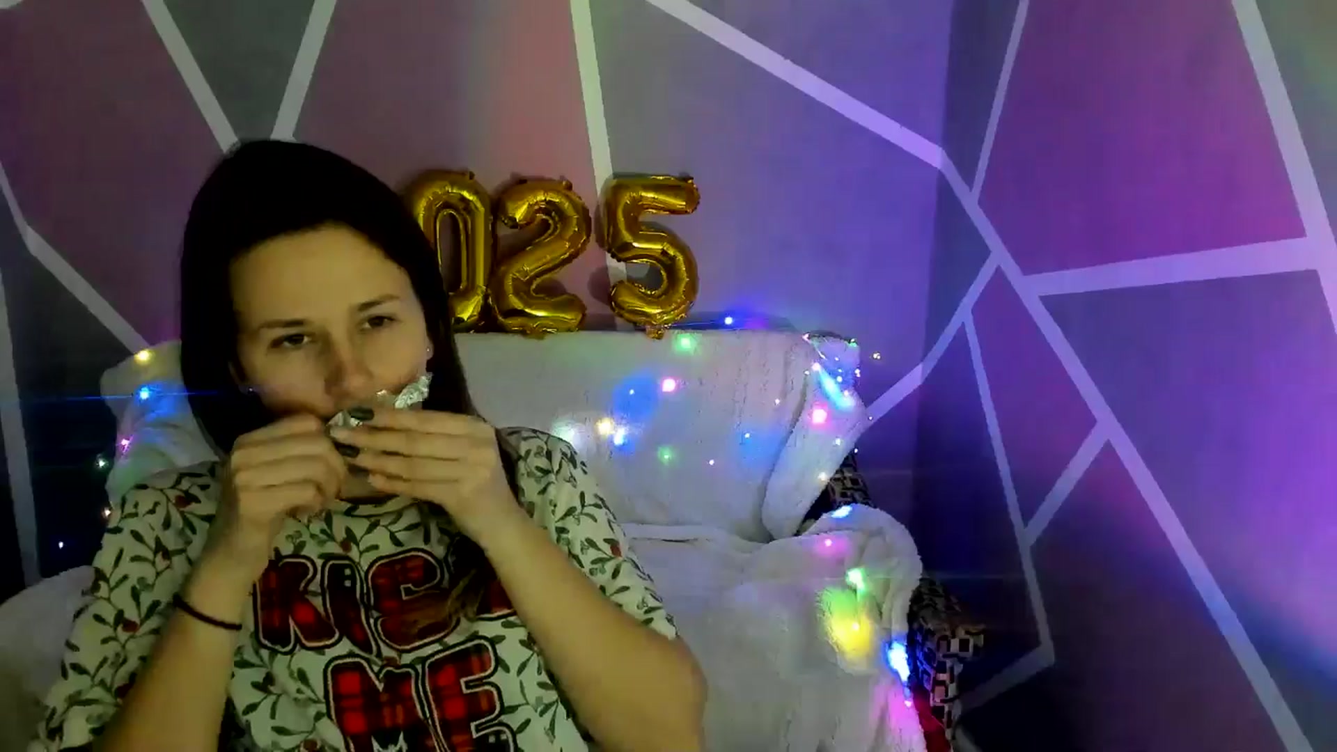 Gallery image thumbnail from Sexy_Ukr's myfreecams stream on, 02/01/2025, 17:23 image 12 of 20