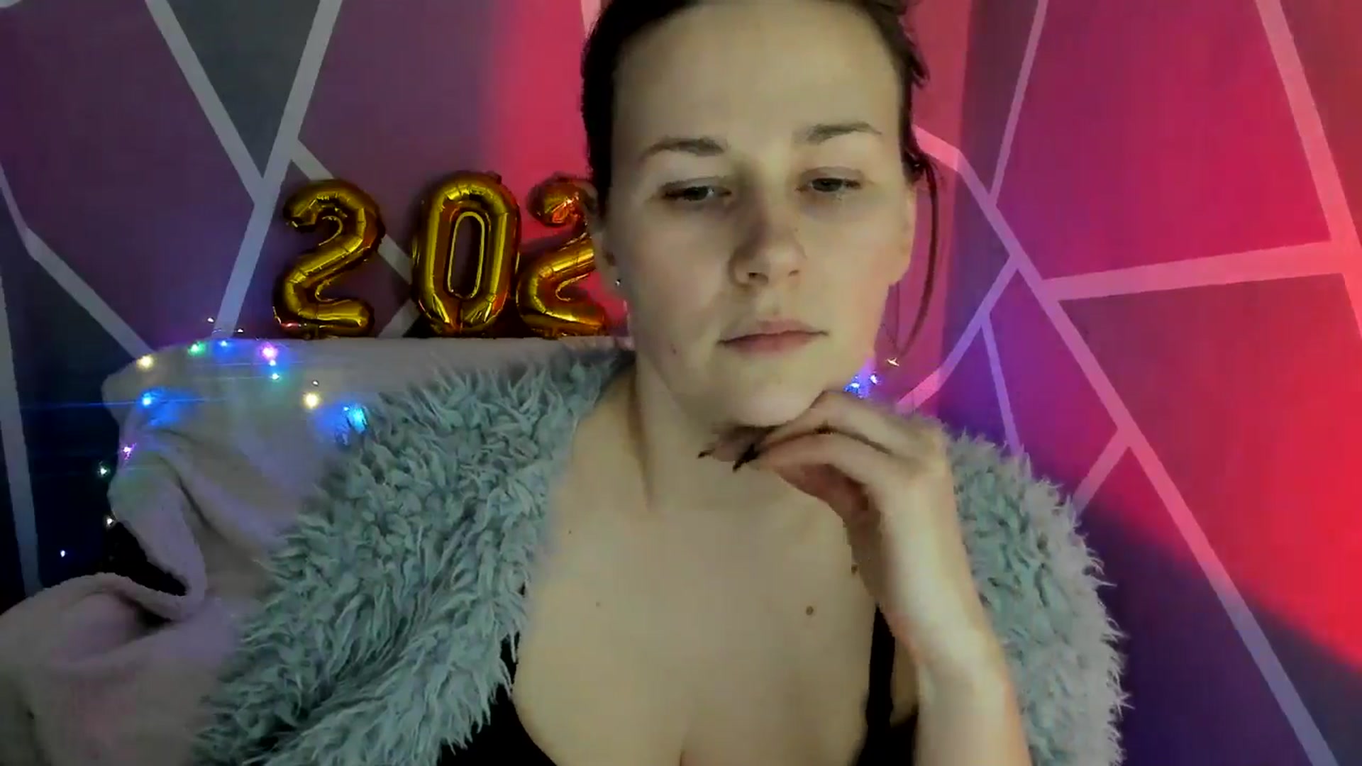 Gallery image thumbnail from Sexy_Ukr's myfreecams stream on, 02/03/2025, 18:15 image 17 of 20