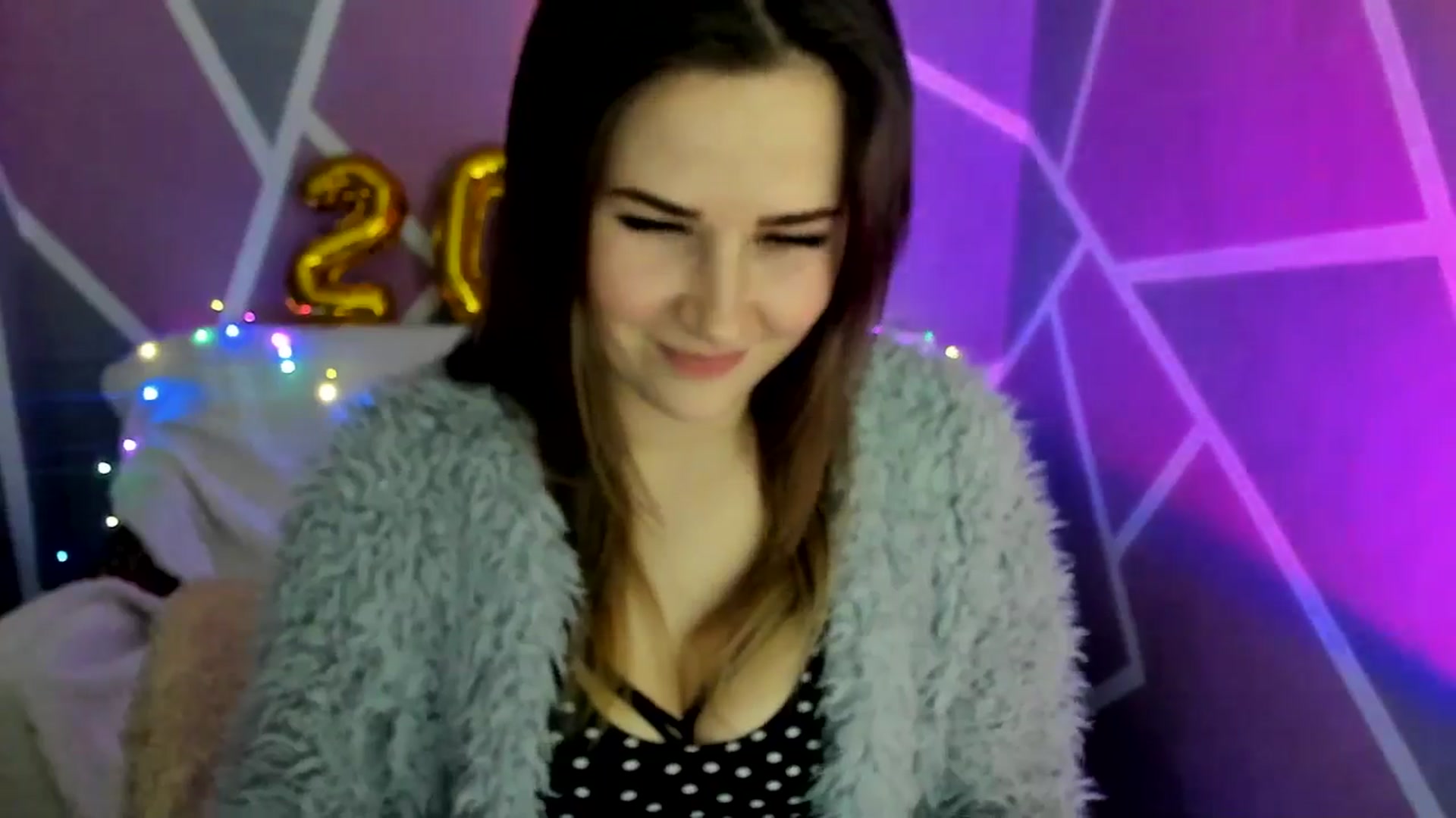 Gallery image thumbnail from Sexy_Ukr's myfreecams stream on, 02/06/2025, 17:06 image 19 of 20