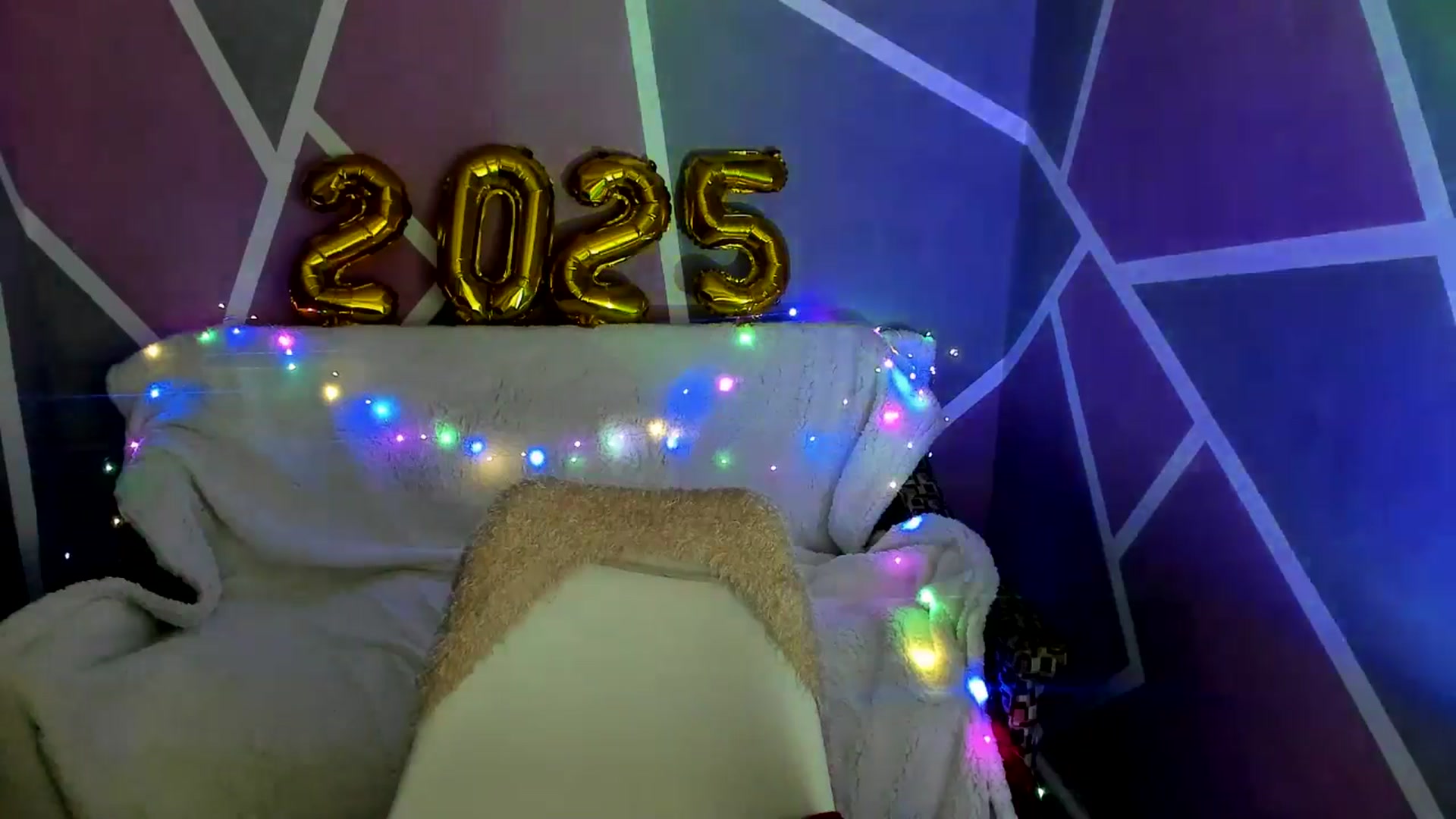 Gallery image thumbnail from Sexy_Ukr's myfreecams stream on, 02/06/2025, 17:06 image 12 of 20