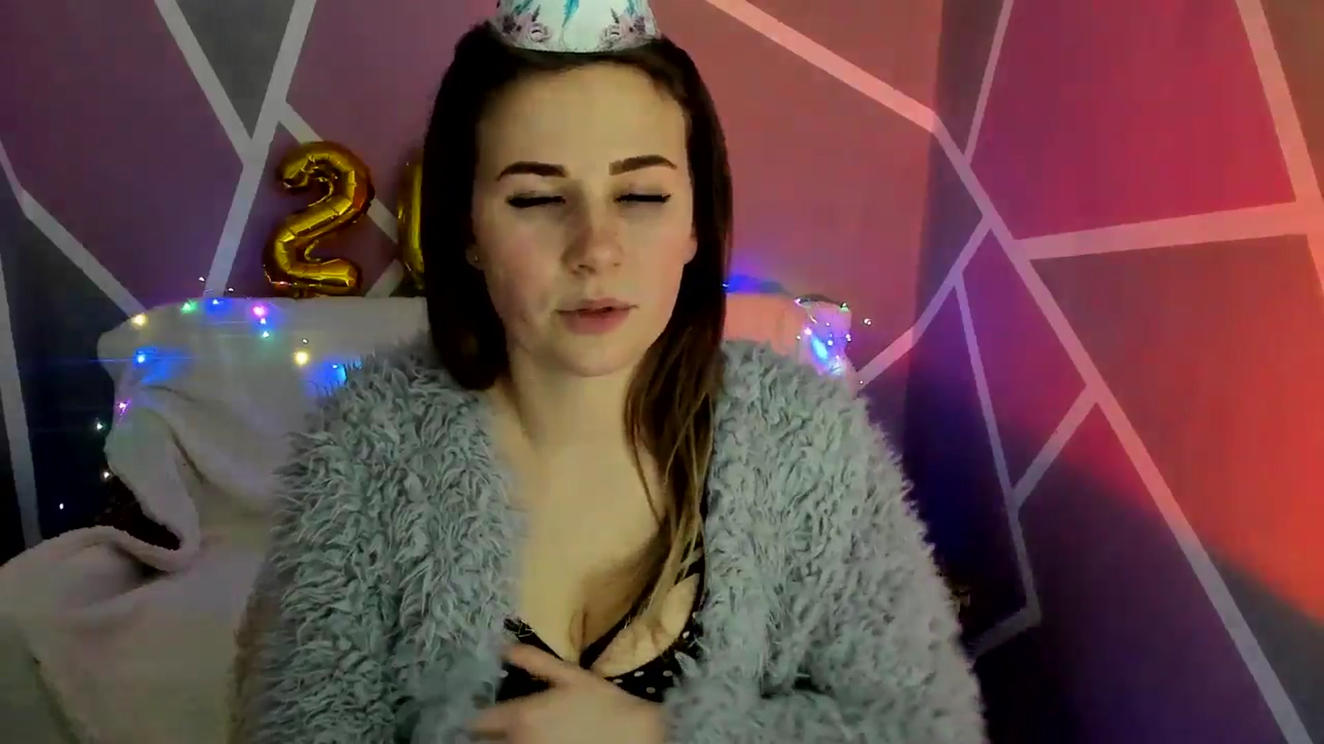 Gallery image thumbnail from Sexy_Ukr's myfreecams stream on, 02/06/2025, 18:30 image 7 of 20