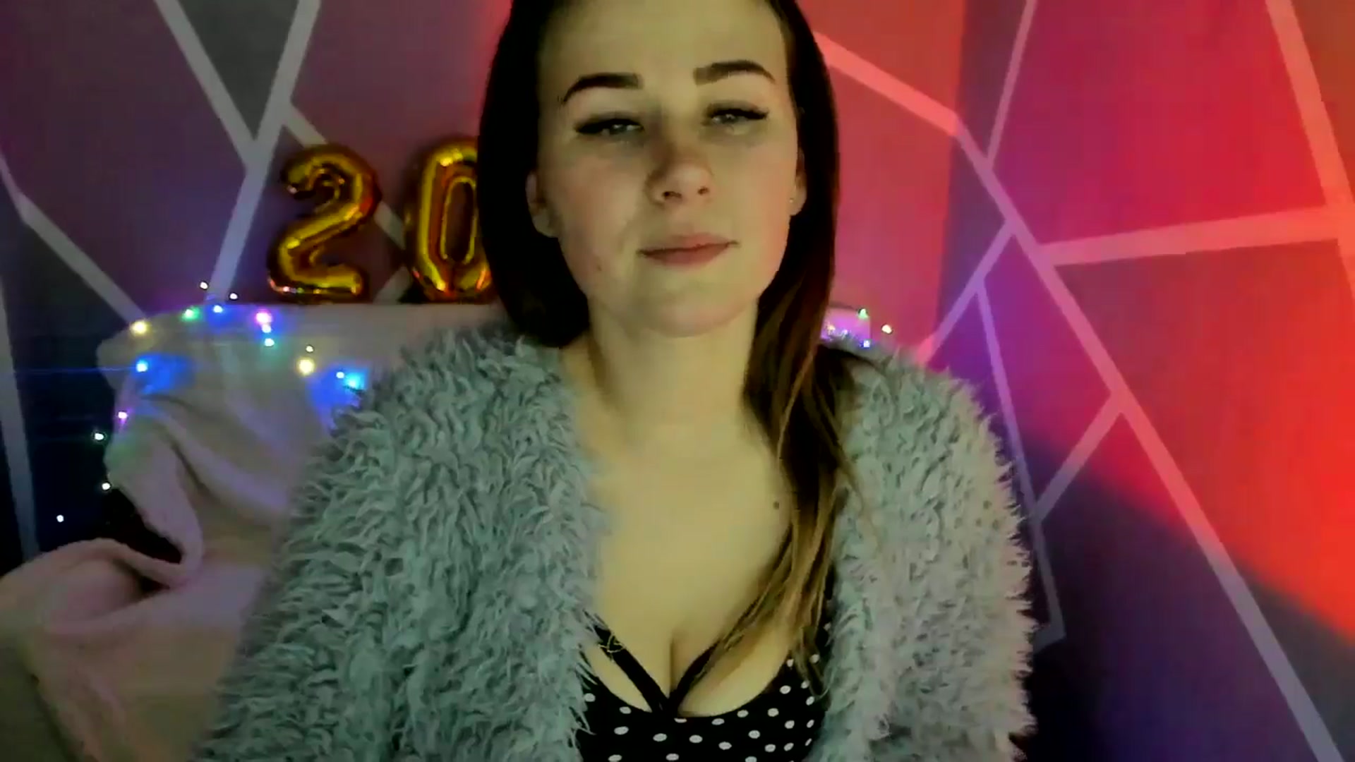 Gallery image thumbnail from Sexy_Ukr's myfreecams stream on, 02/06/2025, 18:30 image 6 of 20