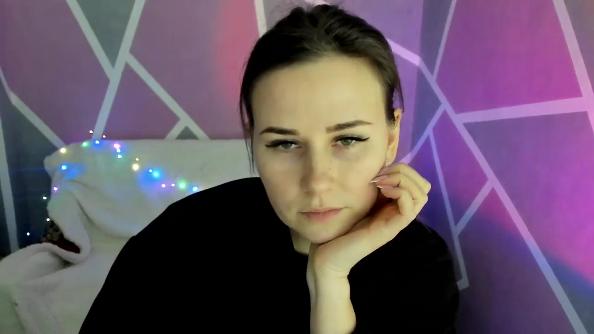 Gallery image thumbnail from Sexy_Ukr's myfreecams stream on, 02/11/2025, 17:49 image 6 of 20