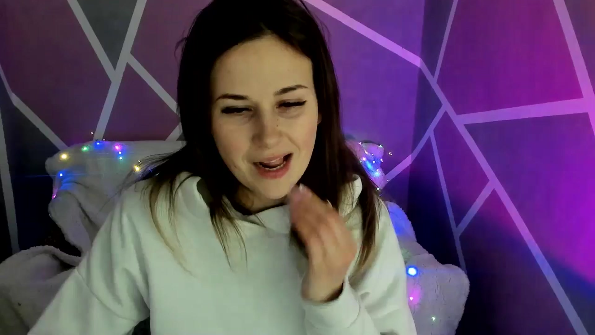 Gallery image thumbnail from Sexy_Ukr's myfreecams stream on, 02/20/2025, 17:19 image 17 of 20