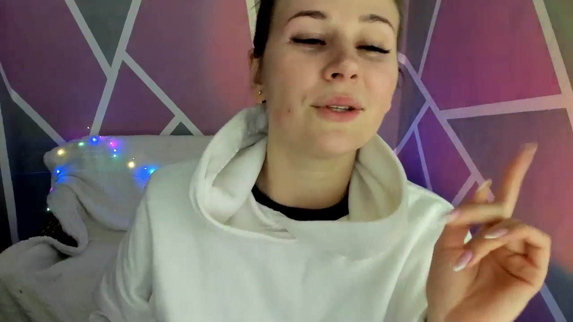 Gallery image thumbnail from Sexy_Ukr's myfreecams stream on, 02/24/2025, 18:13 image 15 of 20