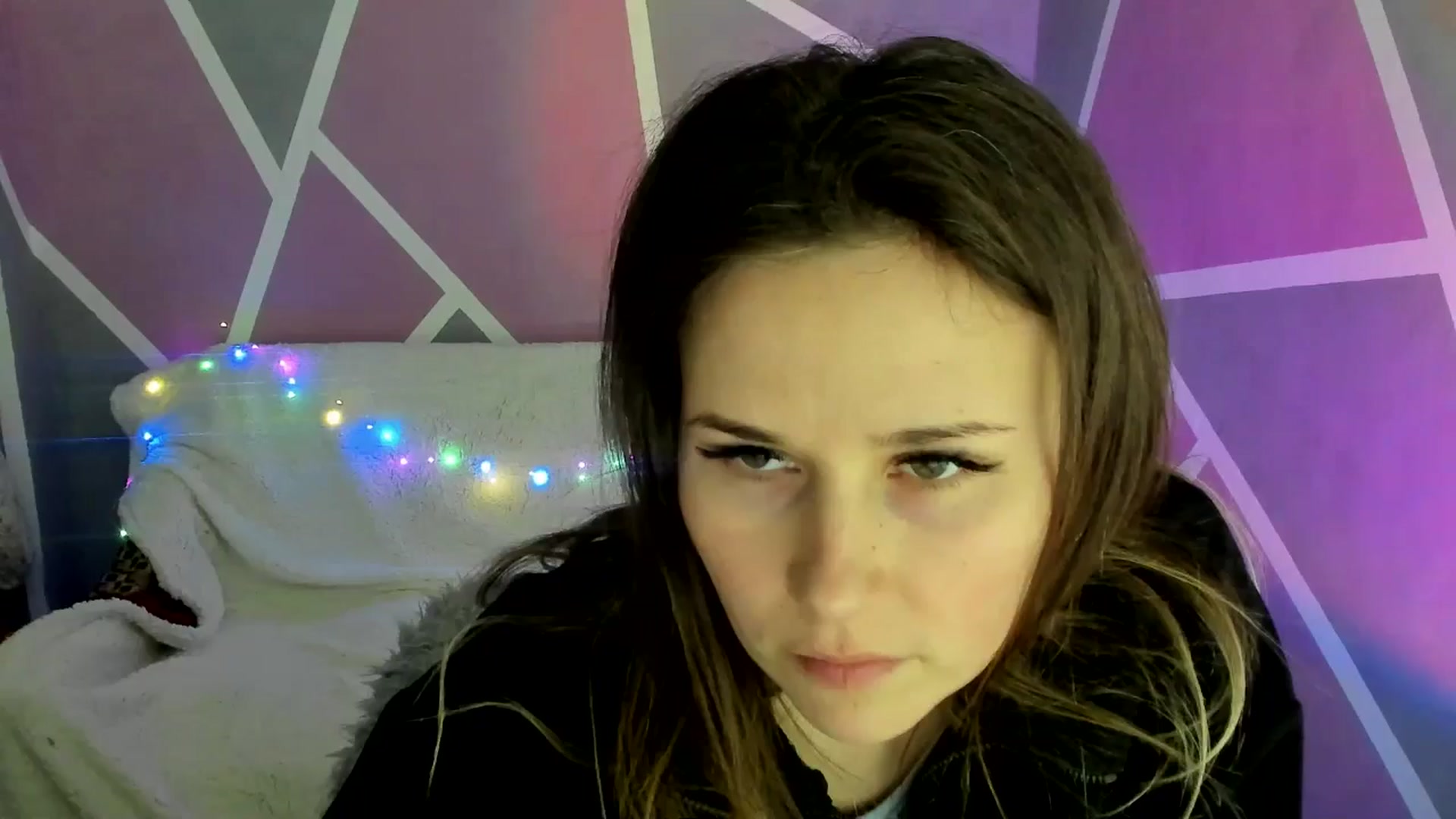 Gallery image thumbnail from Sexy_Ukr's myfreecams stream on, 02/27/2025, 18:14 image 14 of 20