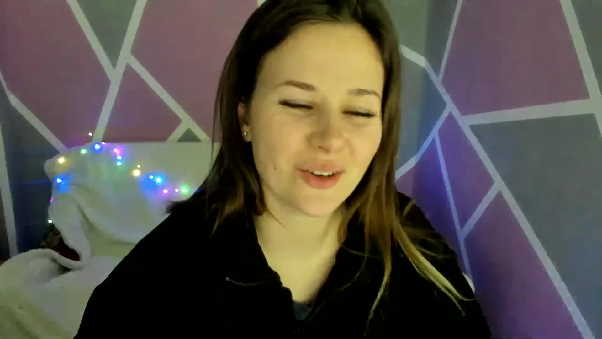 Gallery image thumbnail from Sexy_Ukr's myfreecams stream on, 03/05/2025, 19:07 image 14 of 20