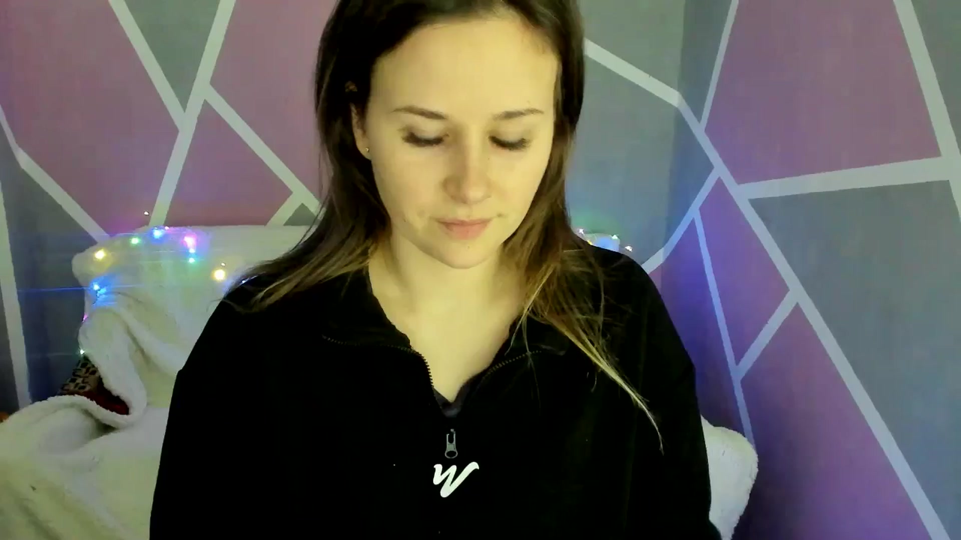 Gallery image thumbnail from Sexy_Ukr's myfreecams stream on, 03/05/2025, 19:07 image 7 of 20