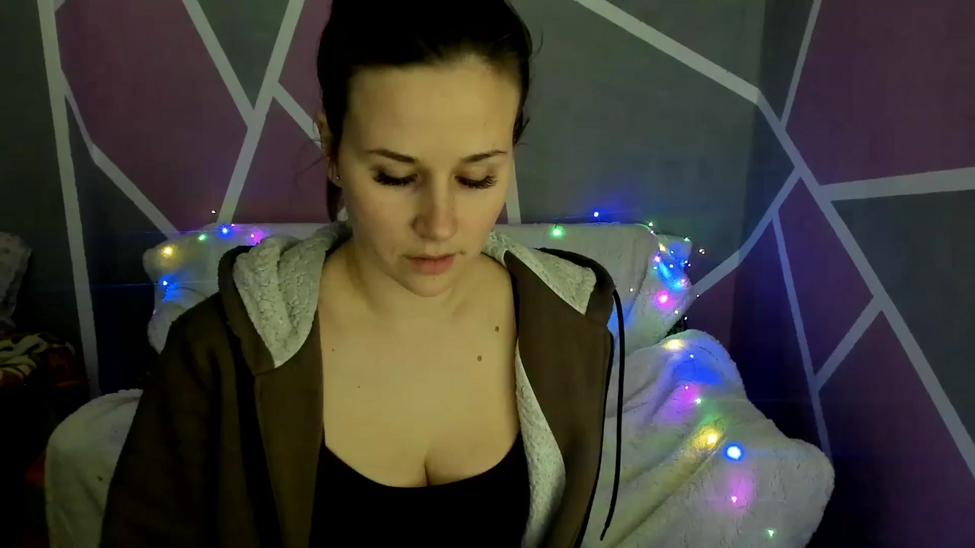 Gallery image thumbnail from Sexy_Ukr's myfreecams stream on, 03/10/2025, 17:11 image 1 of 20