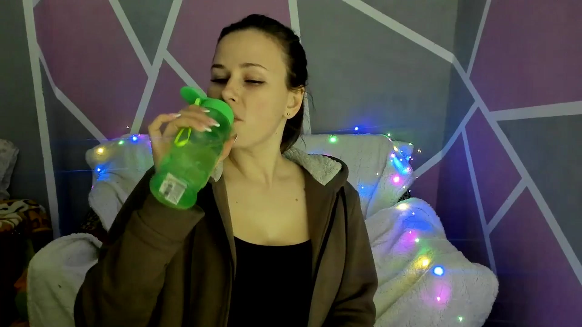 Gallery image thumbnail from Sexy_Ukr's myfreecams stream on, 03/10/2025, 17:11 image 17 of 20