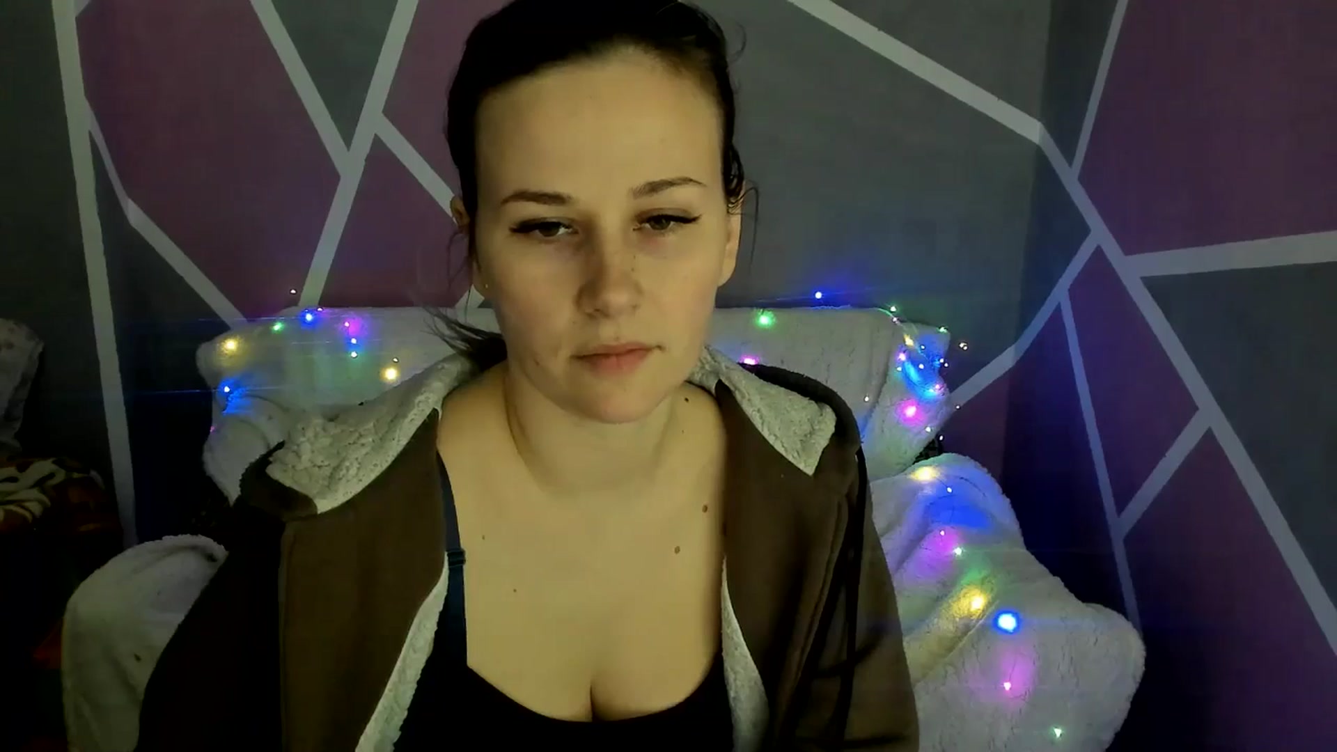 Gallery image thumbnail from Sexy_Ukr's myfreecams stream on, 03/10/2025, 17:11 image 8 of 20