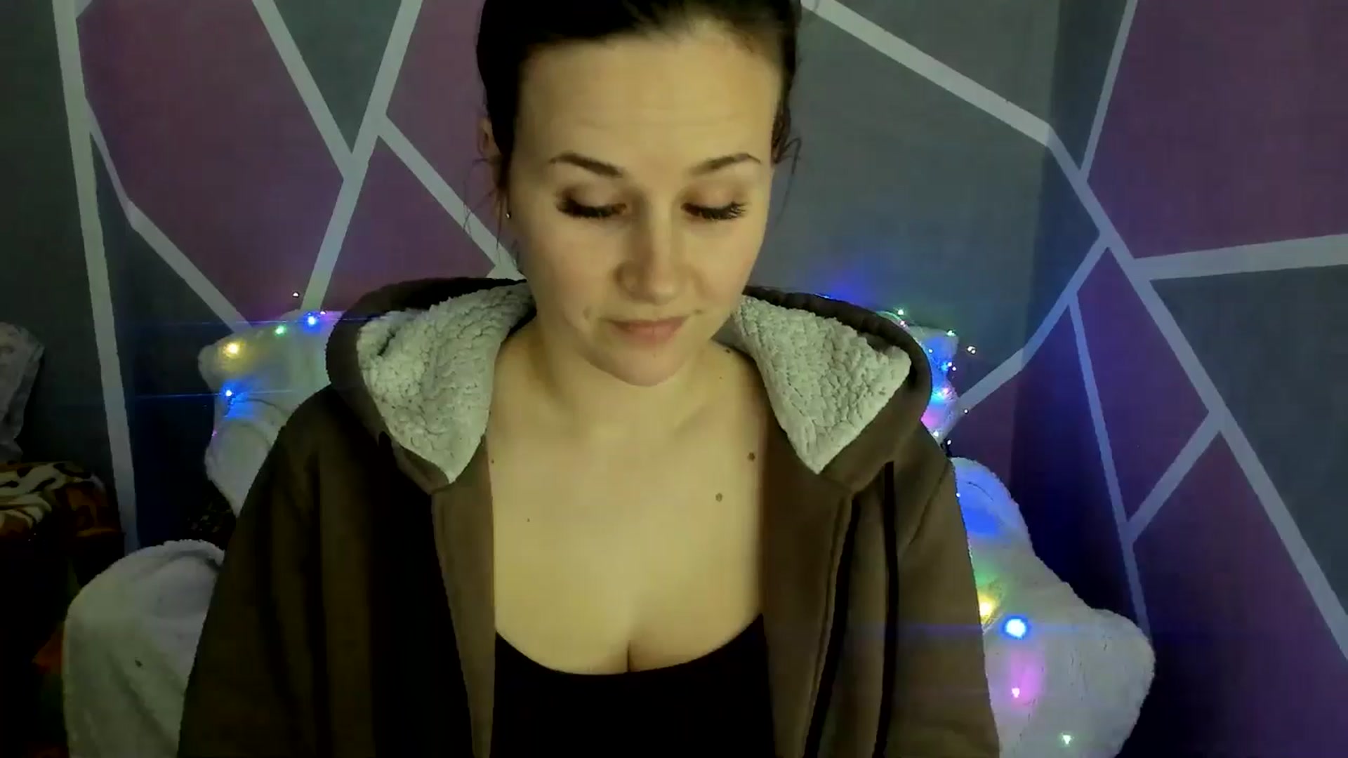 Gallery image thumbnail from Sexy_Ukr's myfreecams stream on, 03/10/2025, 17:11 image 15 of 20
