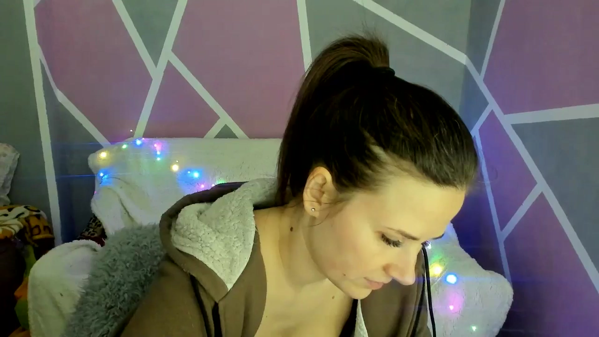 Gallery image thumbnail from Sexy_Ukr's myfreecams stream on, 03/10/2025, 17:11 image 11 of 20