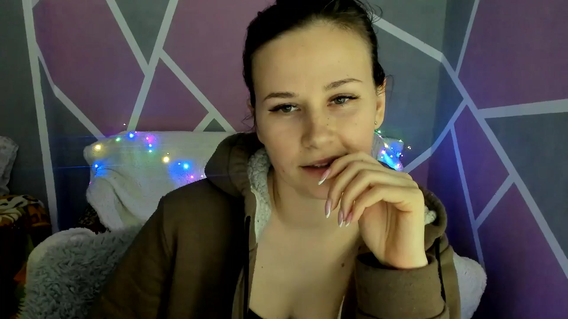 Gallery image thumbnail from Sexy_Ukr's myfreecams stream on, 03/10/2025, 18:05 image 20 of 20