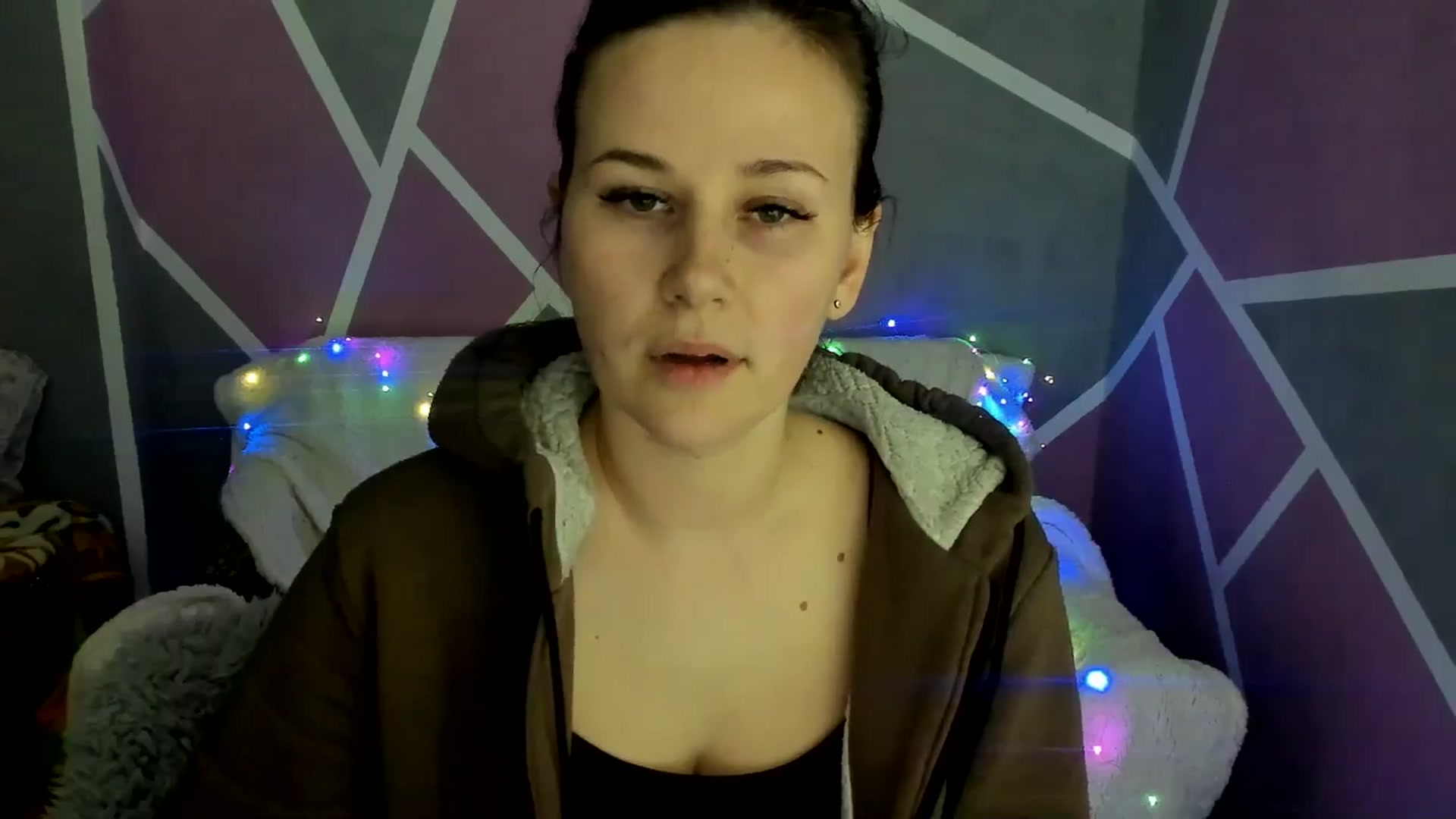Gallery image thumbnail from Sexy_Ukr's myfreecams stream on, 03/10/2025, 18:05 image 17 of 20