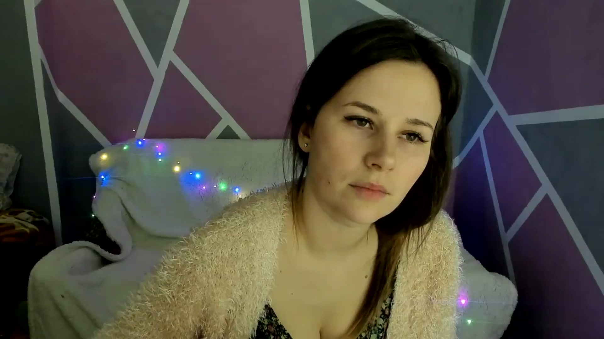Gallery image thumbnail from Sexy_Ukr's myfreecams stream on, 03/12/2025, 17:29 image 13 of 20