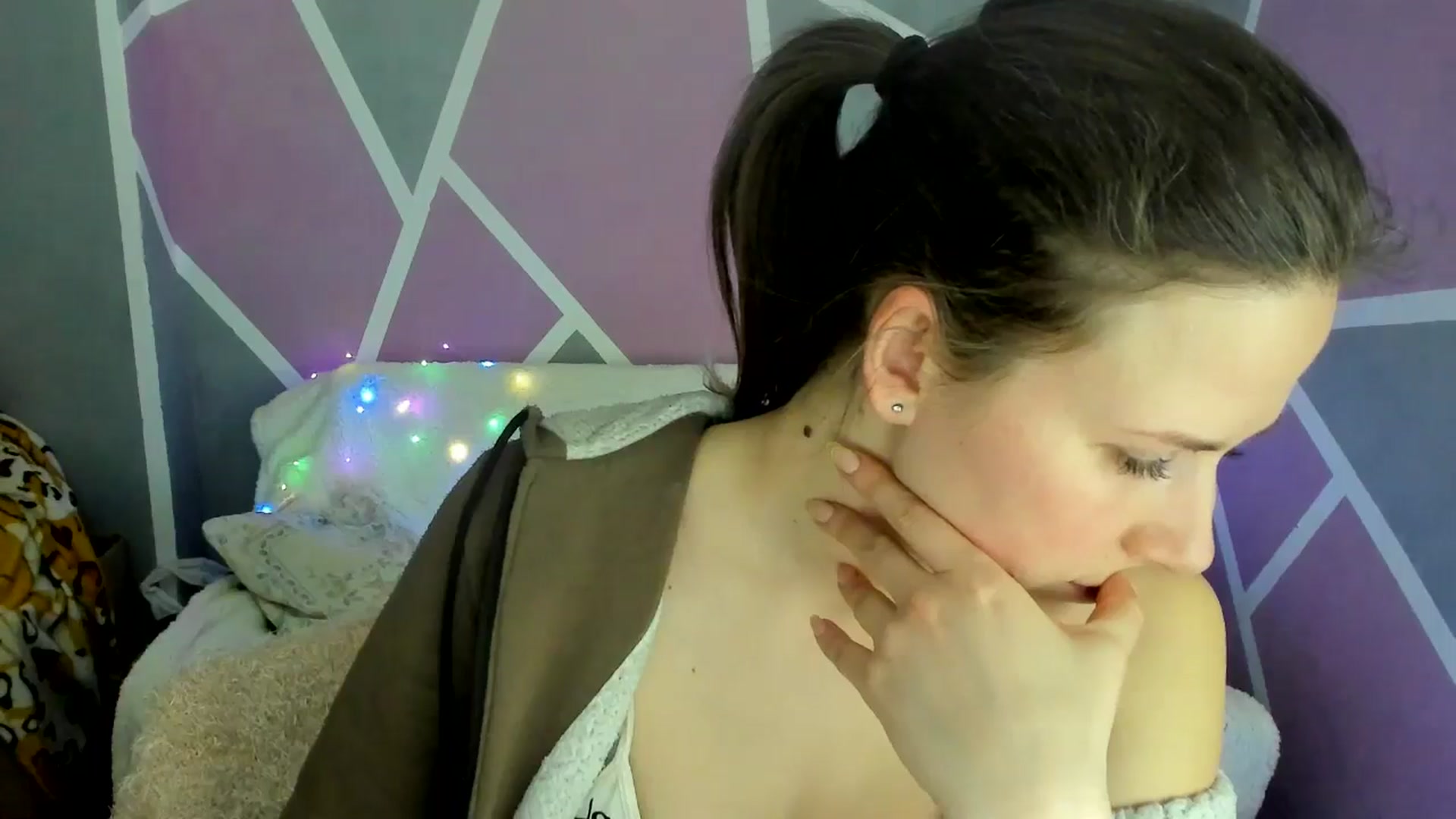 Gallery image thumbnail from Sexy_Ukr's myfreecams stream on, 03/20/2025, 21:33 image 12 of 20