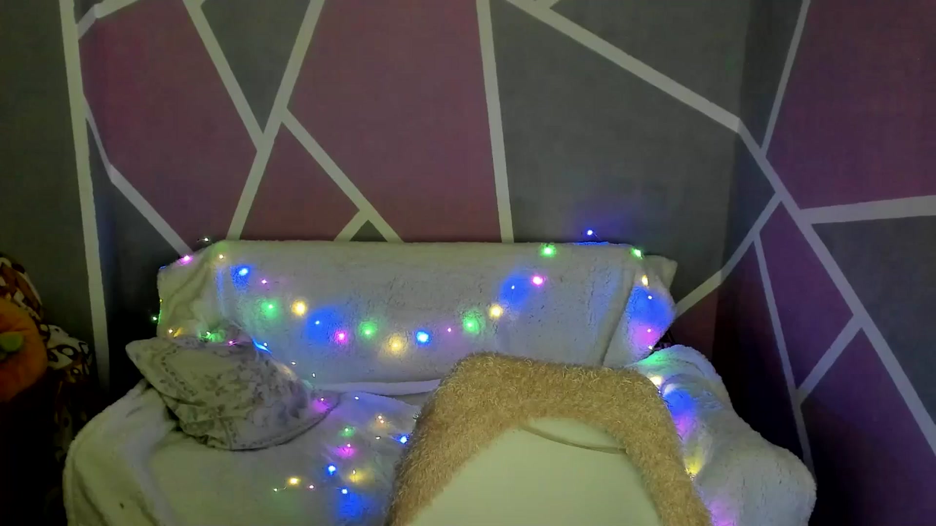 Gallery image thumbnail from Sexy_Ukr's myfreecams stream on, 03/28/2025, 19:37 image 14 of 20