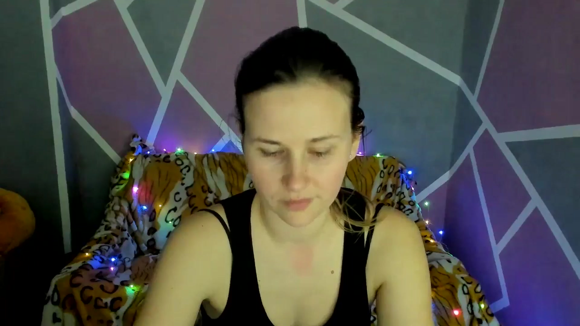 Gallery image thumbnail from Sexy_Ukr's myfreecams stream on, 03/31/2025, 17:36 image 4 of 20