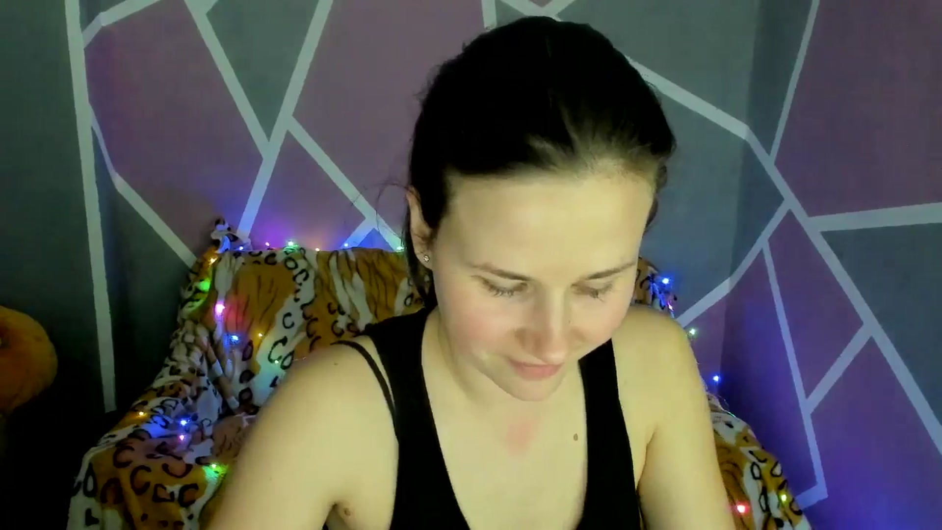 Gallery image thumbnail from Sexy_Ukr's myfreecams stream on, 03/31/2025, 17:36 image 12 of 20