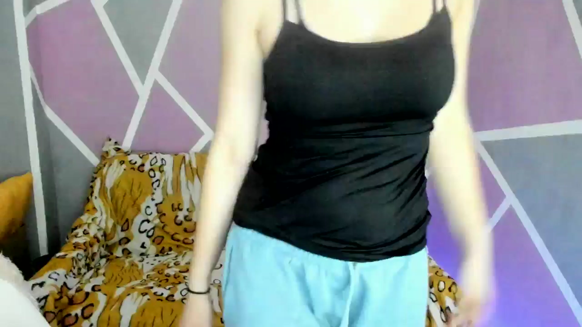 Gallery image thumbnail from Sexy_Ukr's myfreecams stream on, 04/02/2025, 17:23 image 7 of 20