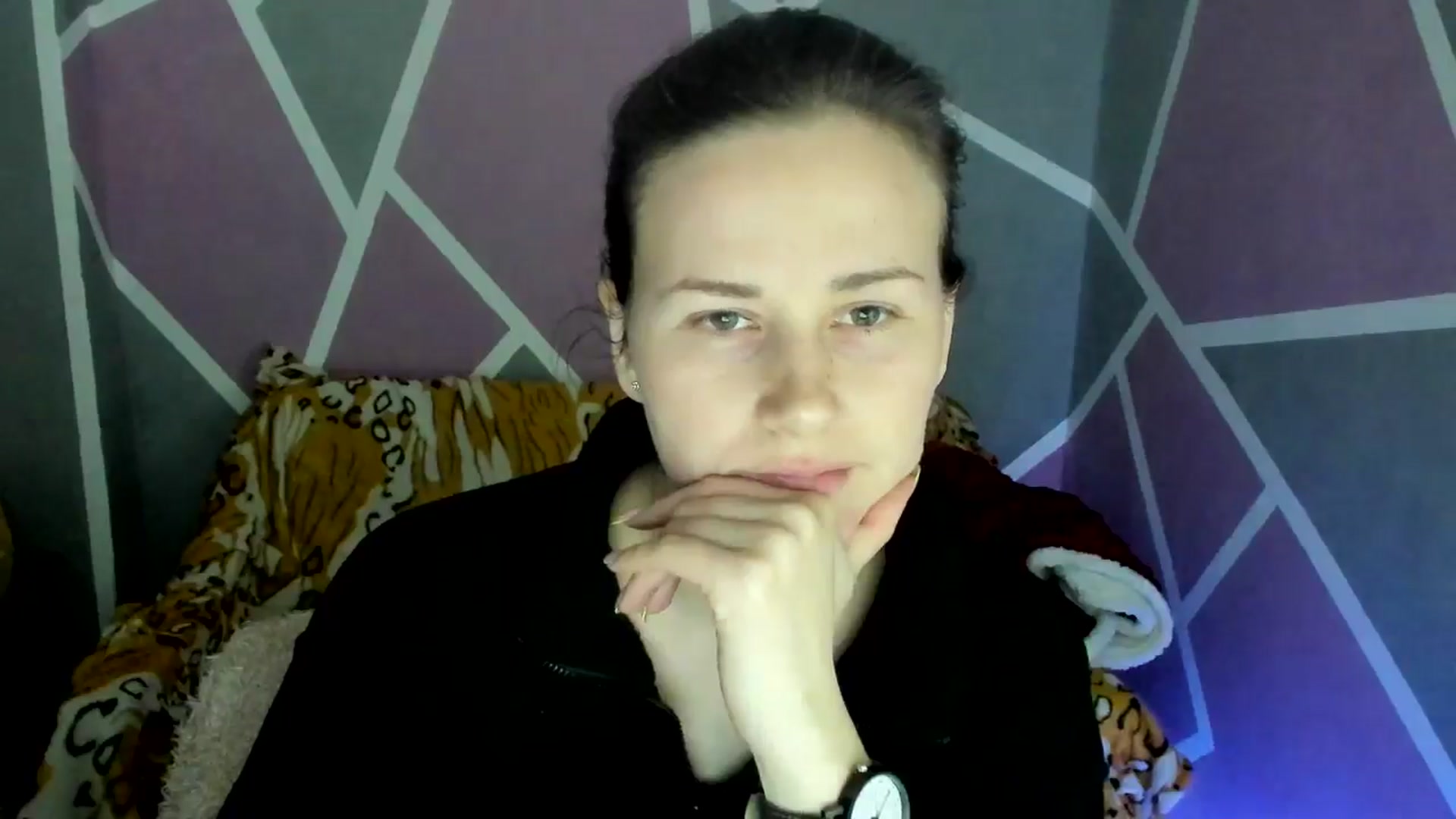 Gallery image thumbnail from Sexy_Ukr's myfreecams stream on, 04/04/2025, 16:40 image 15 of 20