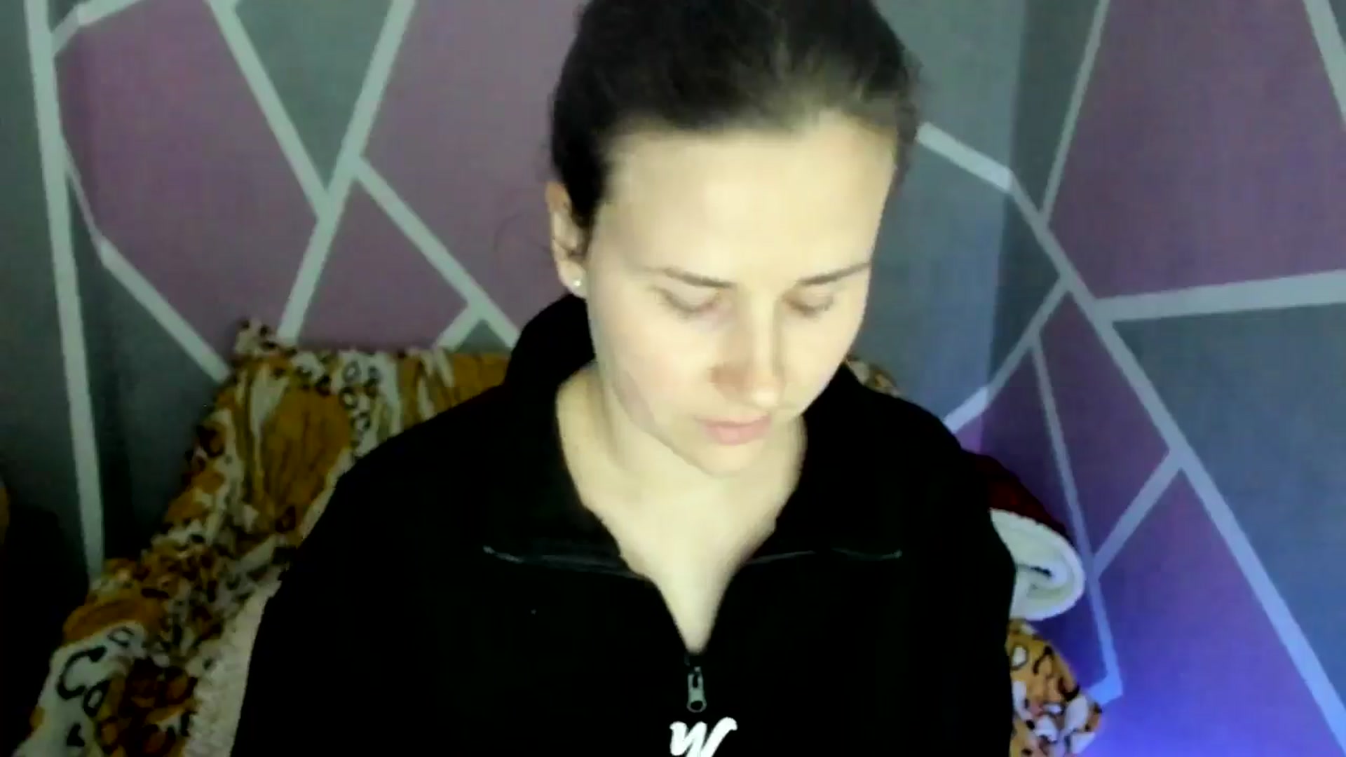 Gallery image thumbnail from Sexy_Ukr's myfreecams stream on, 04/04/2025, 16:40 image 4 of 20