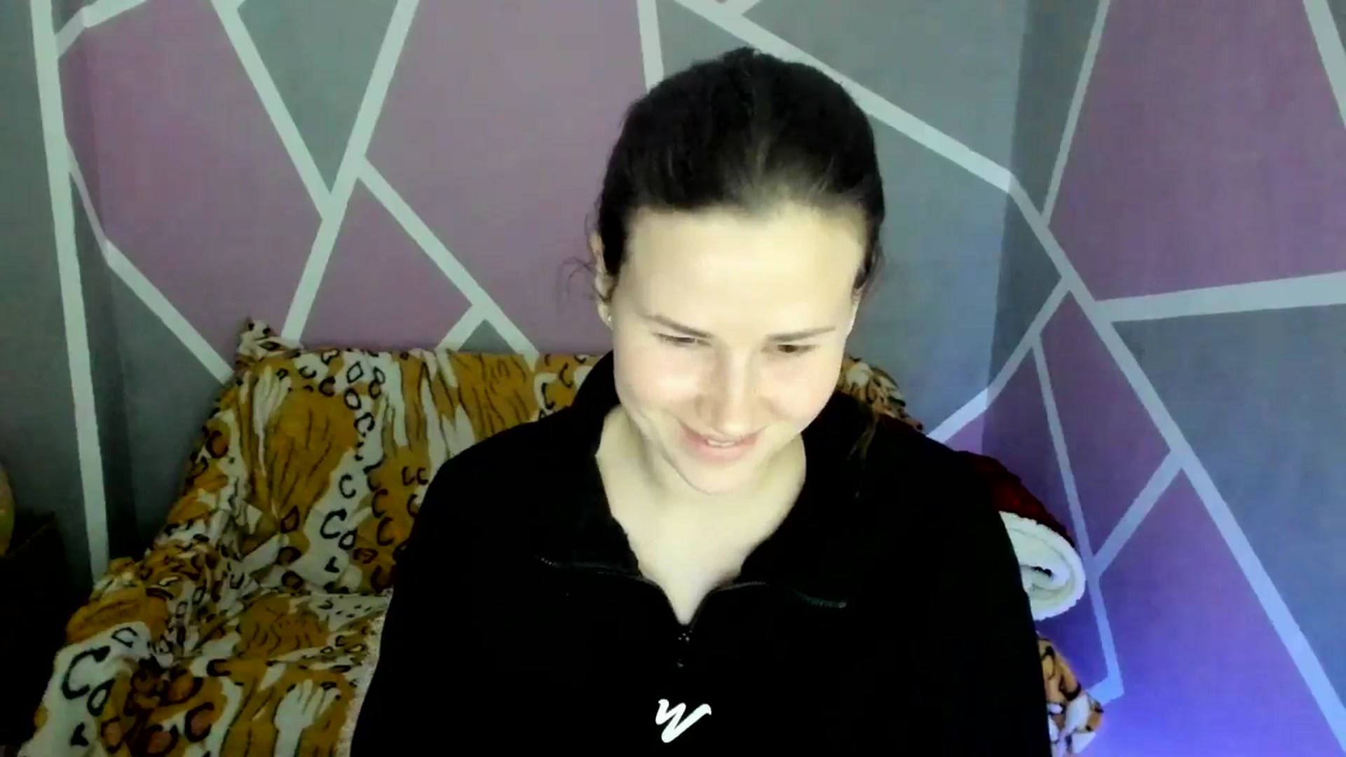 Gallery image thumbnail from Sexy_Ukr's myfreecams stream on, 04/04/2025, 17:20 image 14 of 20