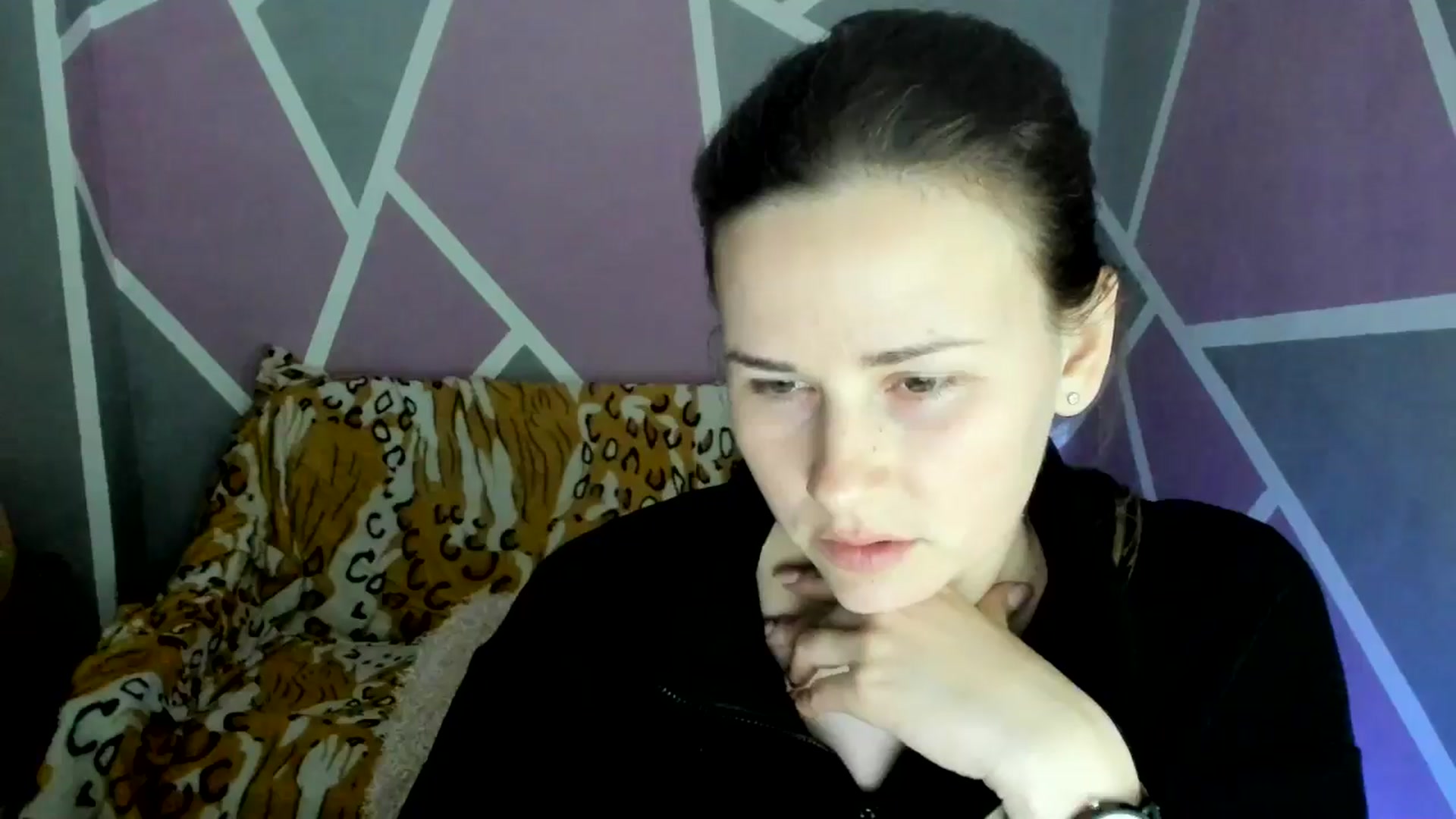 Gallery image thumbnail from Sexy_Ukr's myfreecams stream on, 04/04/2025, 17:20 image 13 of 20
