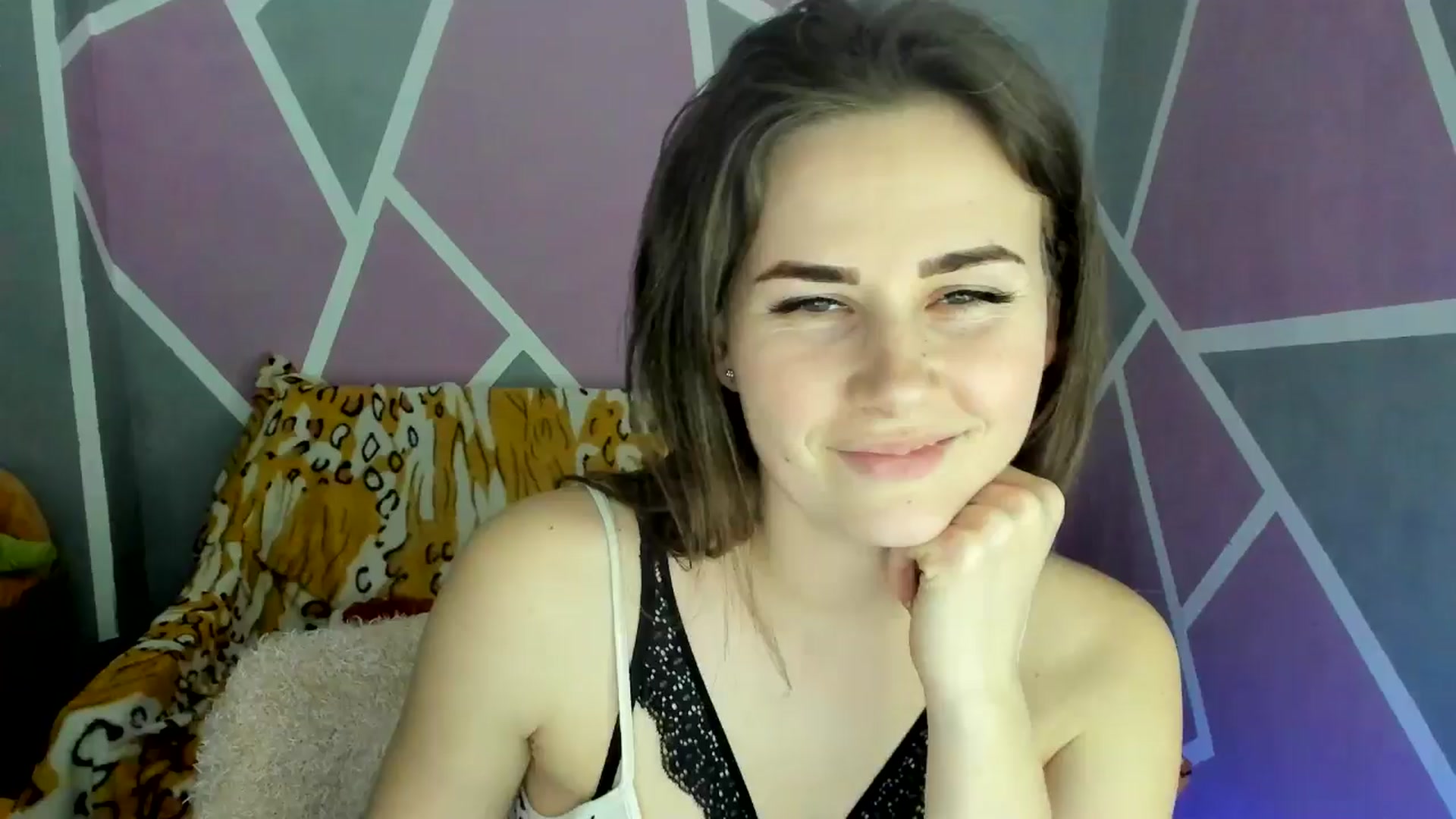 Gallery image thumbnail from Sexy_Ukr's myfreecams stream on, 04/07/2025, 17:18 image 9 of 20