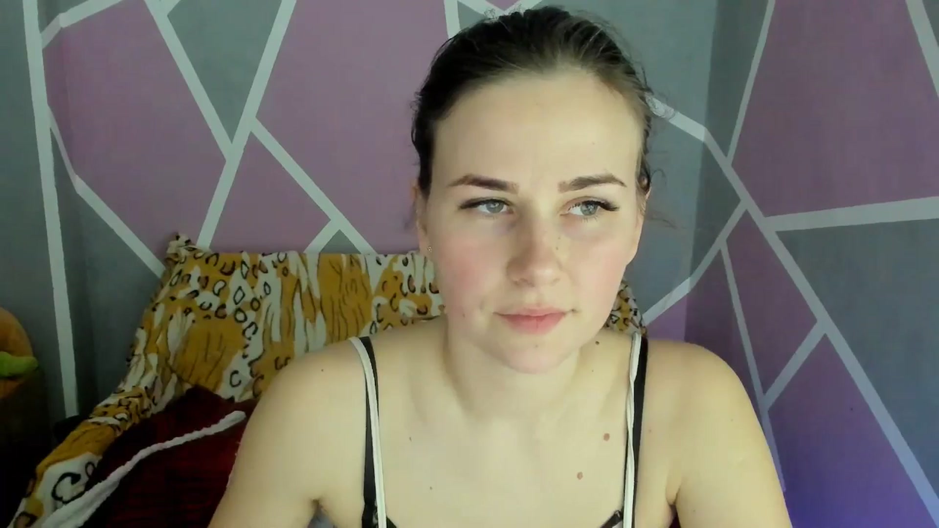 Gallery image thumbnail from Sexy_Ukr's myfreecams stream on, 04/11/2025, 17:12 image 7 of 20