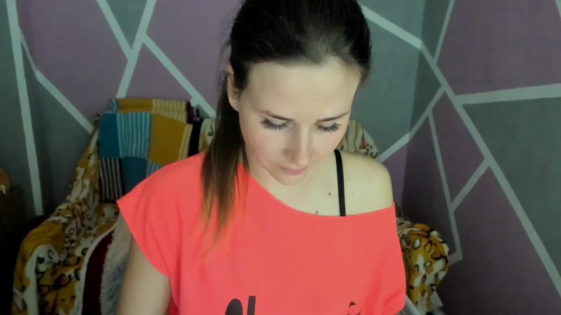 Gallery image thumbnail from Sexy_Ukr's myfreecams stream on, 04/26/2025, 17:46 image 13 of 20