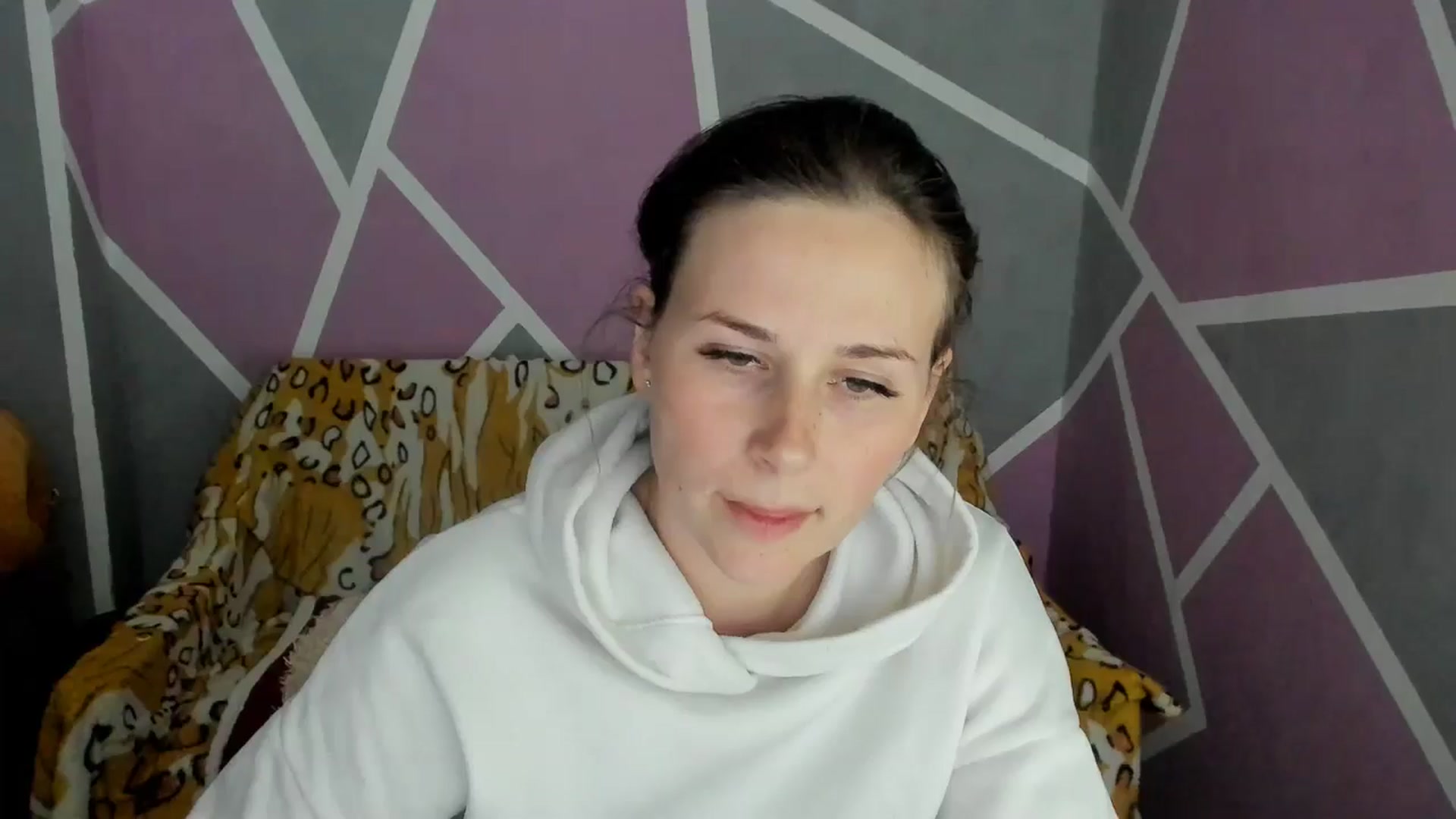Gallery image thumbnail from Sexy_Ukr's myfreecams stream on, 05/02/2025, 18:38 image 17 of 20