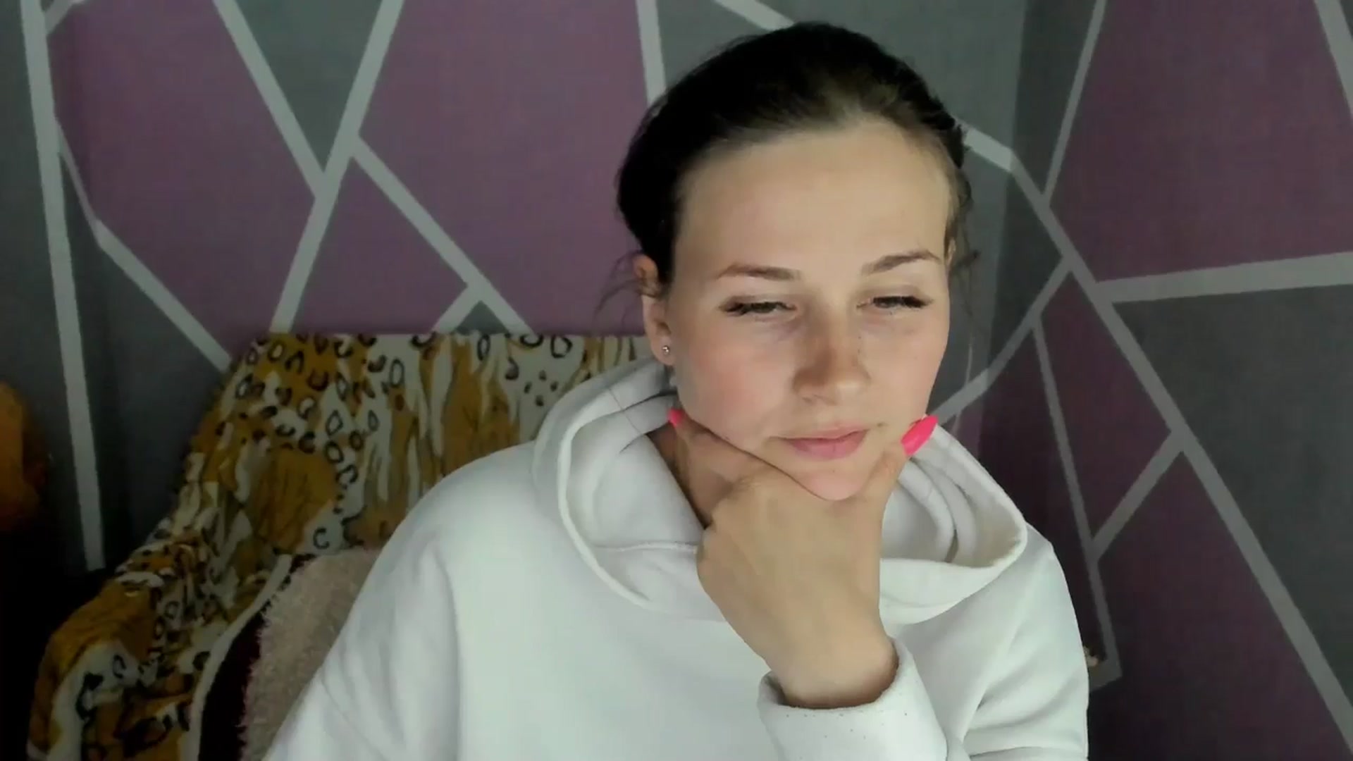 Gallery image thumbnail from Sexy_Ukr's myfreecams stream on, 05/02/2025, 18:38 image 15 of 20