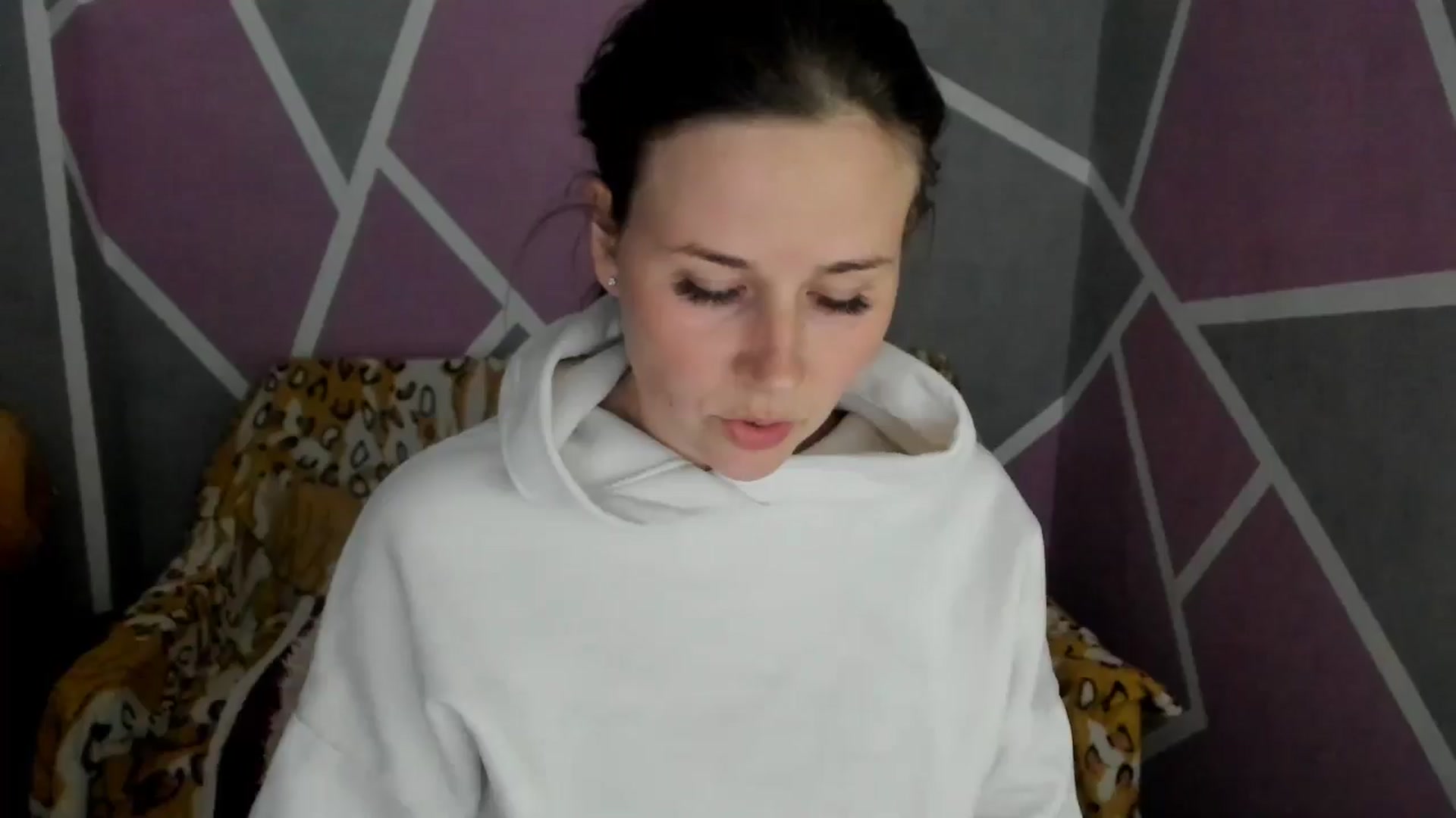 Gallery image thumbnail from Sexy_Ukr's myfreecams stream on, 05/02/2025, 18:38 image 5 of 20