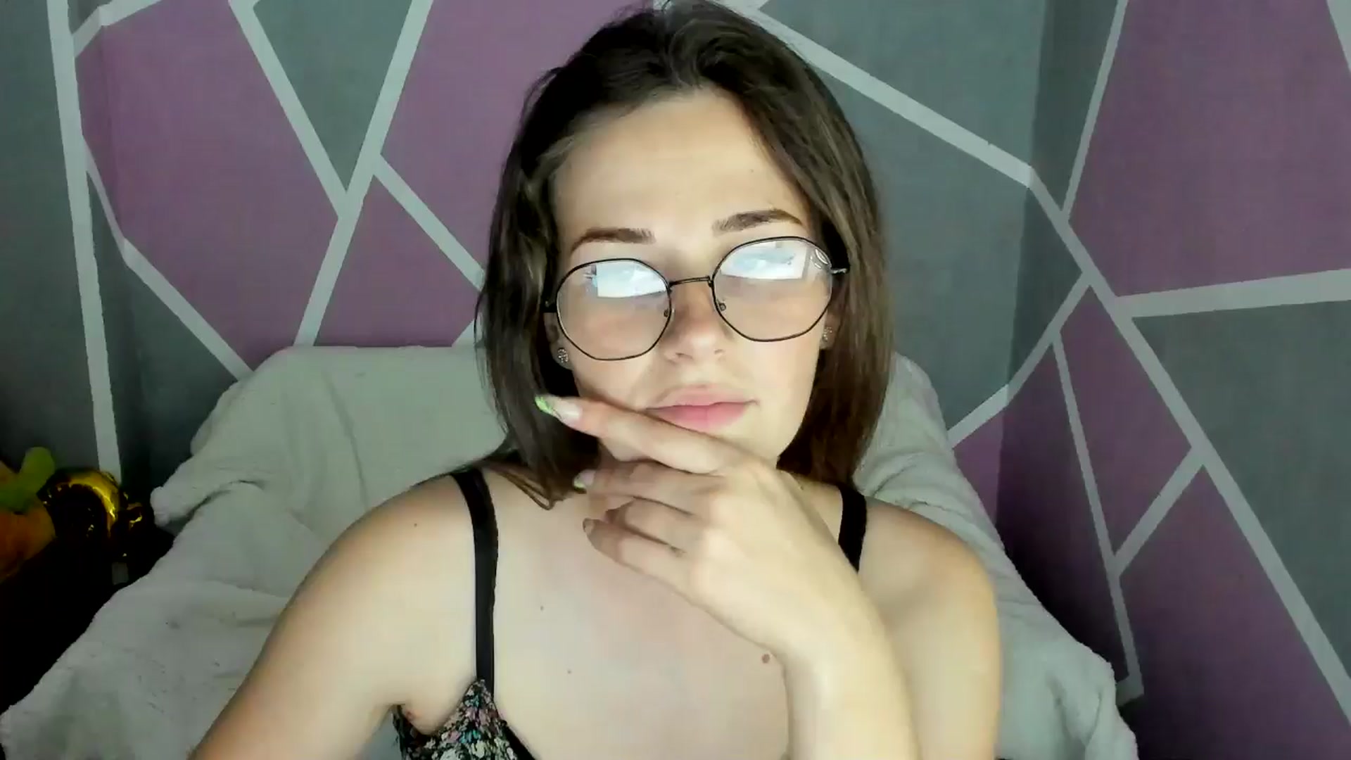 Gallery image thumbnail from Sexy_Ukr's myfreecams stream on, 07/07/2025, 17:29 image 16 of 20