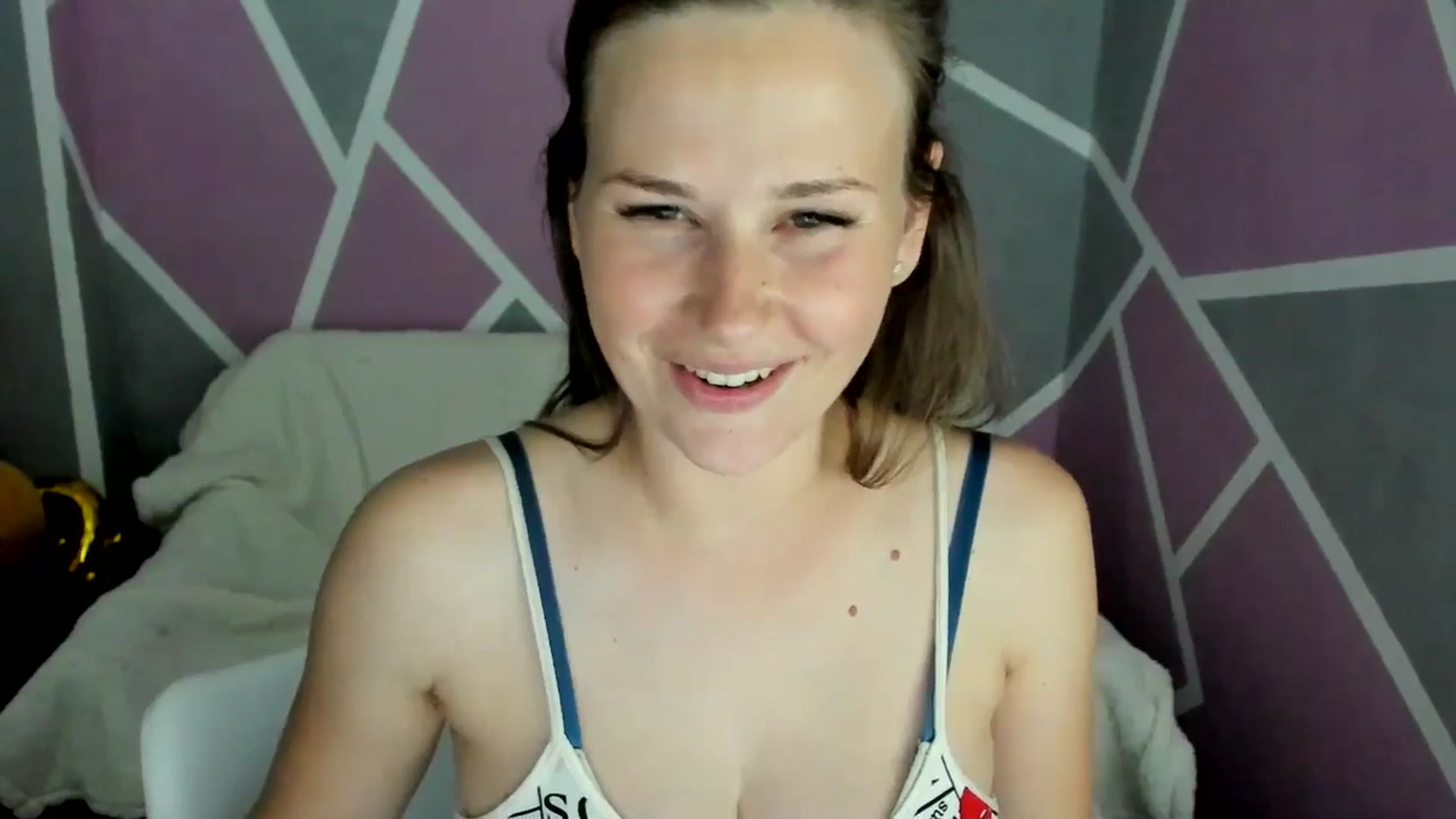 Gallery image thumbnail from Sexy_Ukr's myfreecams stream on, 07/18/2025, 18:35 image 8 of 20