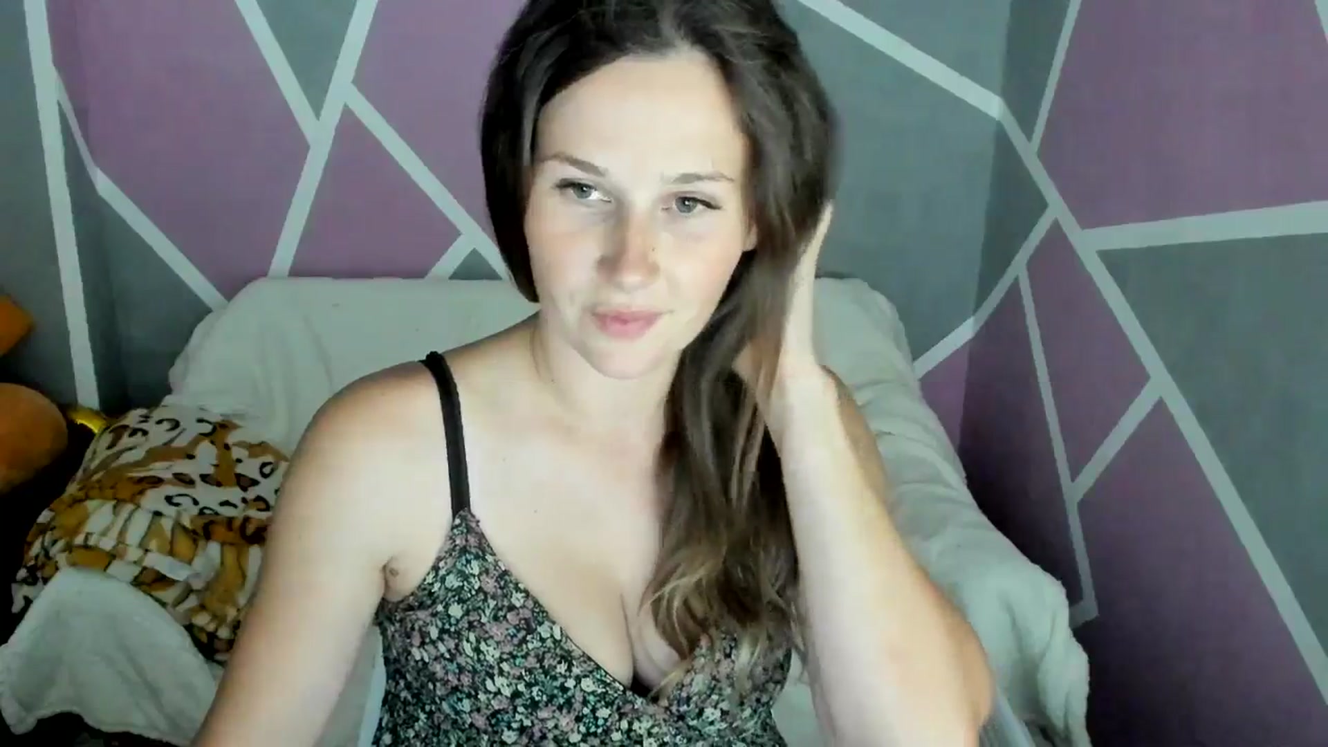 Gallery image thumbnail from Sexy_Ukr's myfreecams stream on, 08/10/2025, 16:29 image 2 of 20