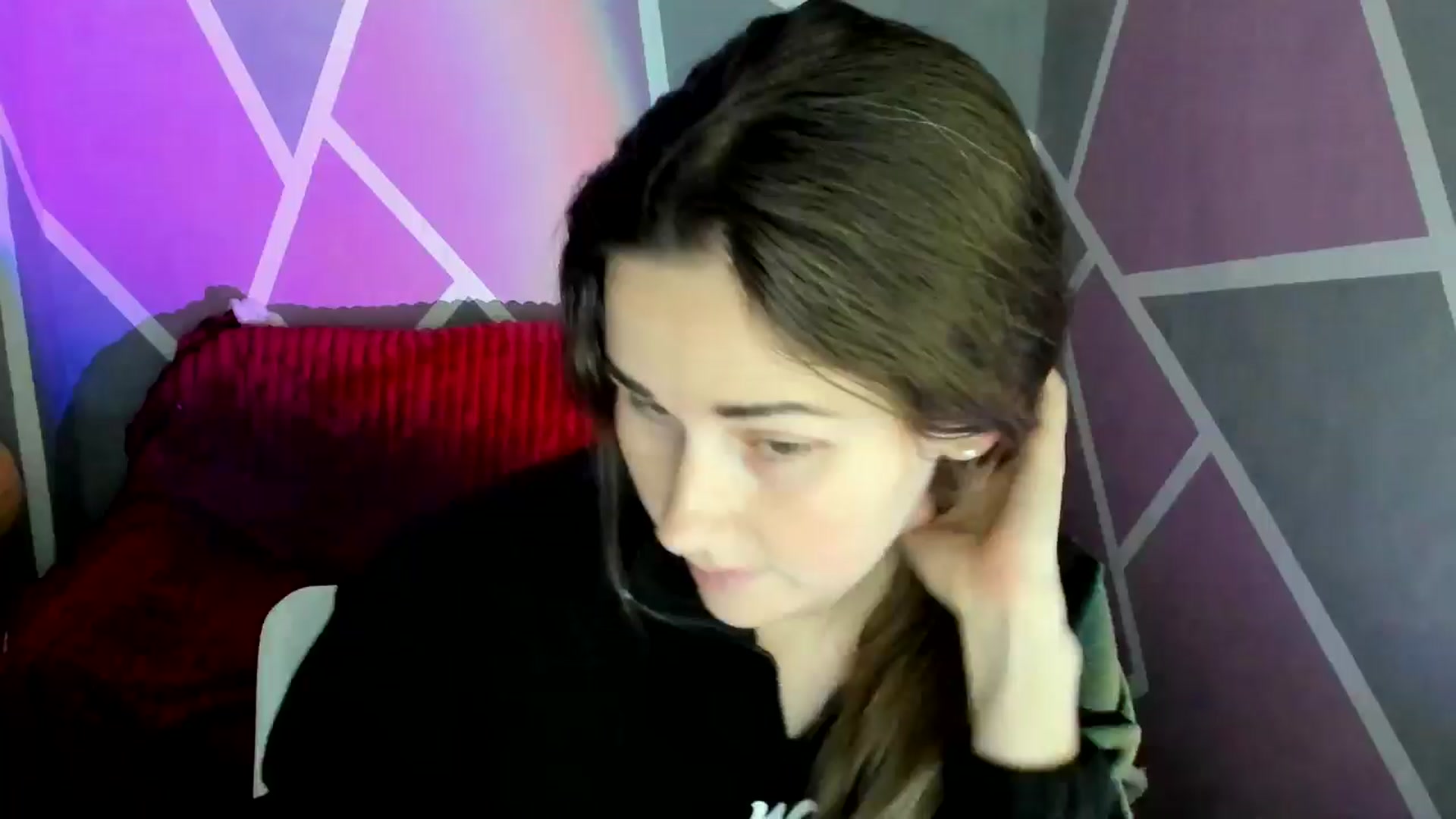 Gallery image thumbnail from Sexy_Ukr's myfreecams stream on, 12/12/2025, 19:01 image 4 of 20