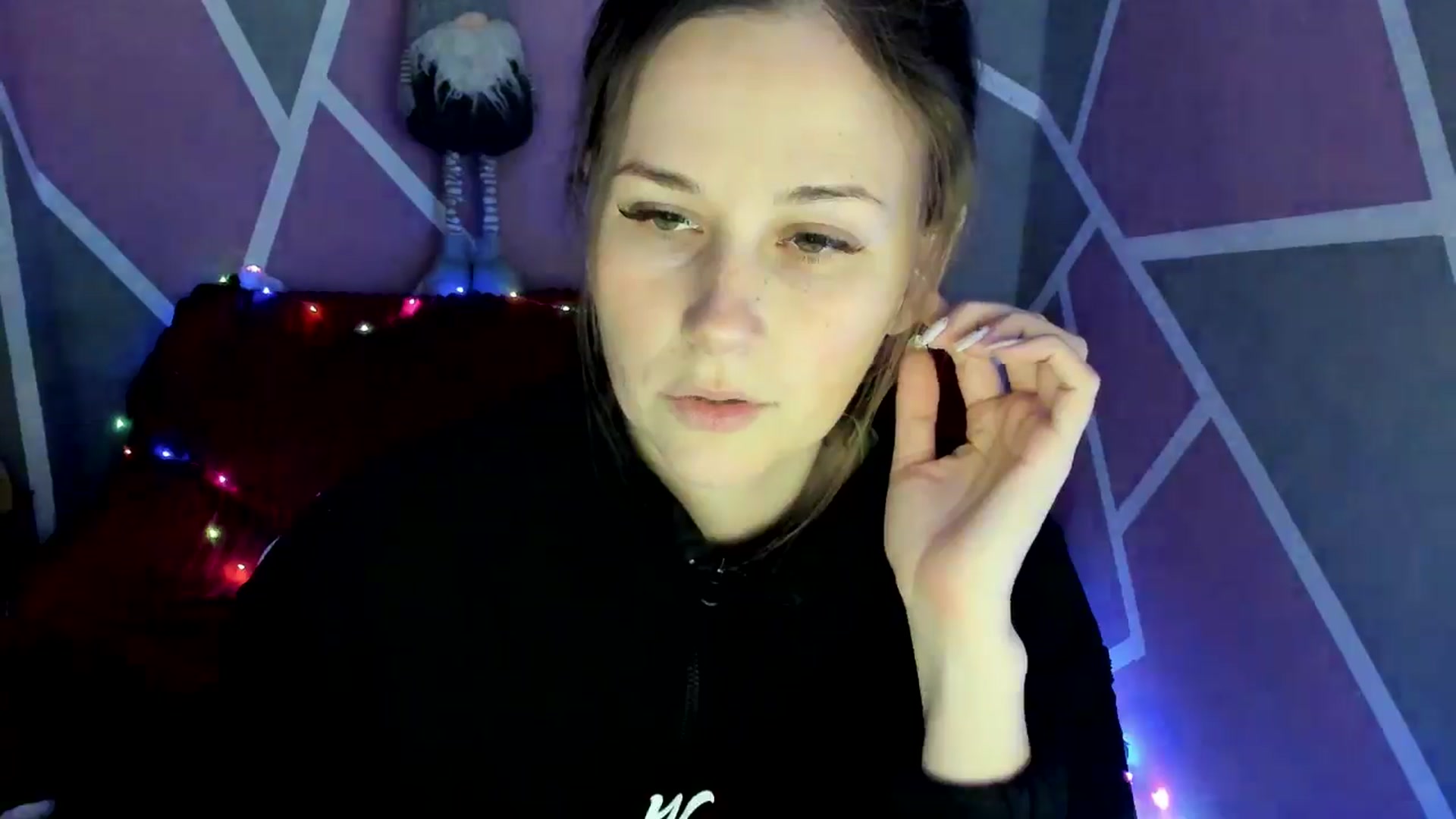 Gallery image thumbnail from Sexy_Ukr's myfreecams stream on, 01/17/2026, 16:02 image 16 of 20