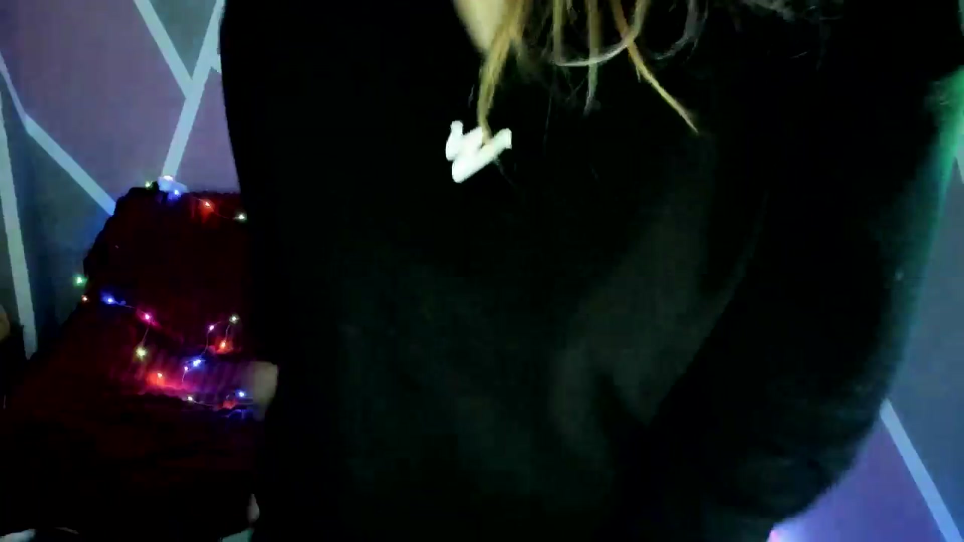 Gallery image thumbnail from Sexy_Ukr's myfreecams stream on, 02/01/2026, 17:50 image 16 of 20