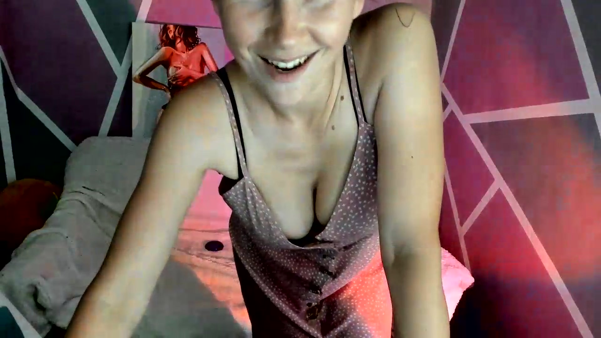 Gallery image thumbnail from Sexy_Ukr's myfreecams stream on, 08/01/2026, 19:11 image 10 of 20