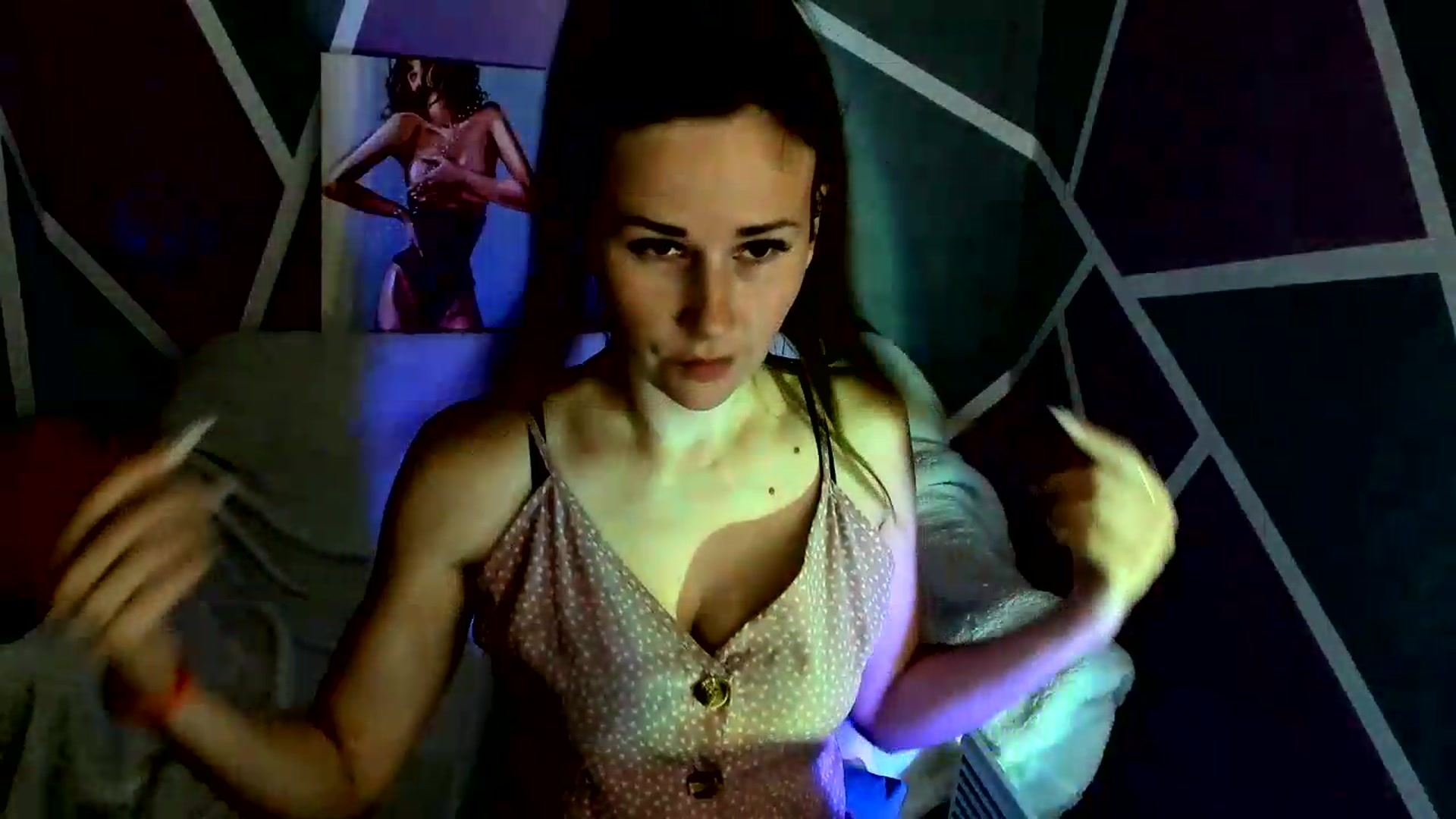 Gallery image thumbnail from Sexy_Ukr's myfreecams stream on, 08/13/2026, 18:22 image 3 of 20