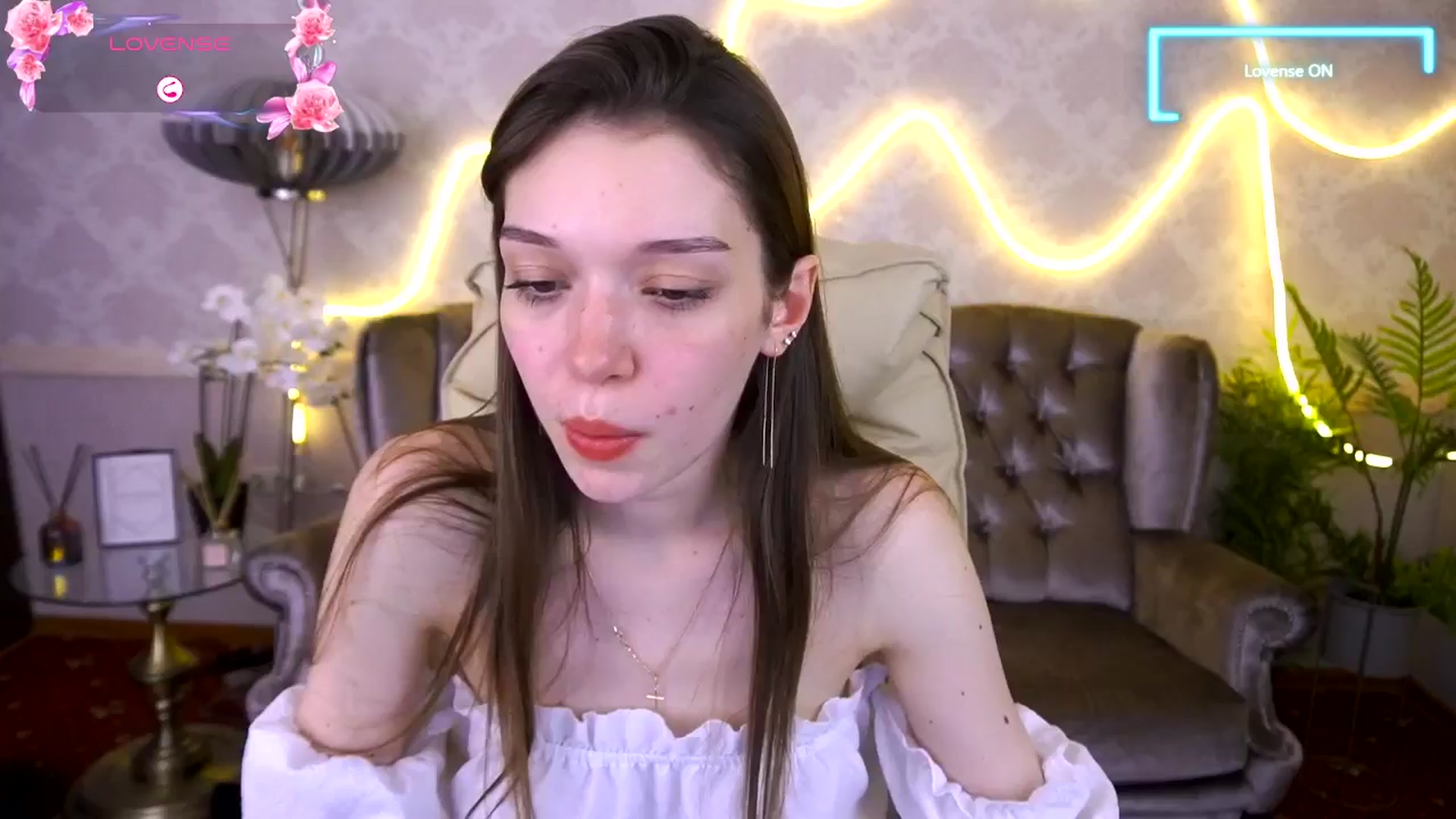 Gallery image thumbnail from Sexy_X_Cherry's myfreecams stream on, 06/15/2025, 13:46 image 13 of 20